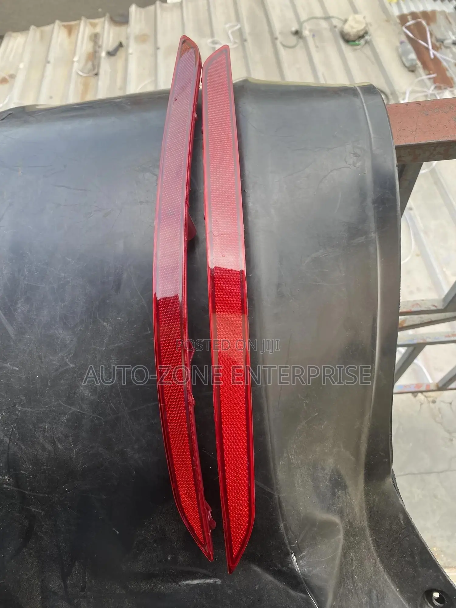 Hyundai Elantra 2017 Back Bumper Reflectors Pair