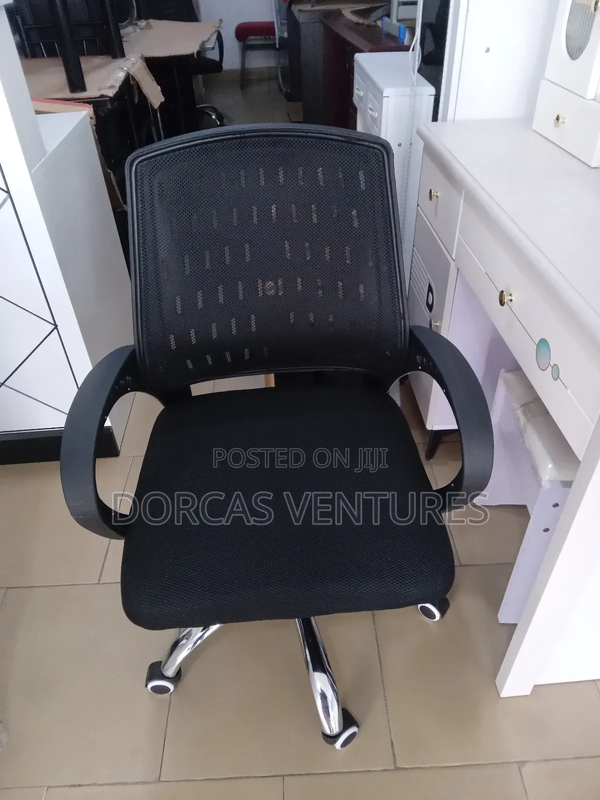 Bottomed Office Swivel Chair