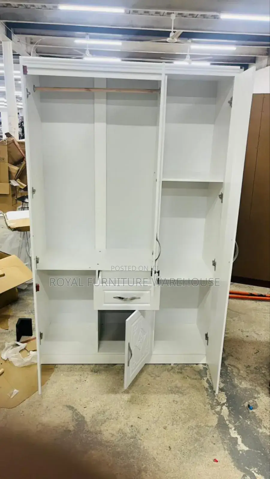White 3doors Foreign Type Wooden Wardrobe