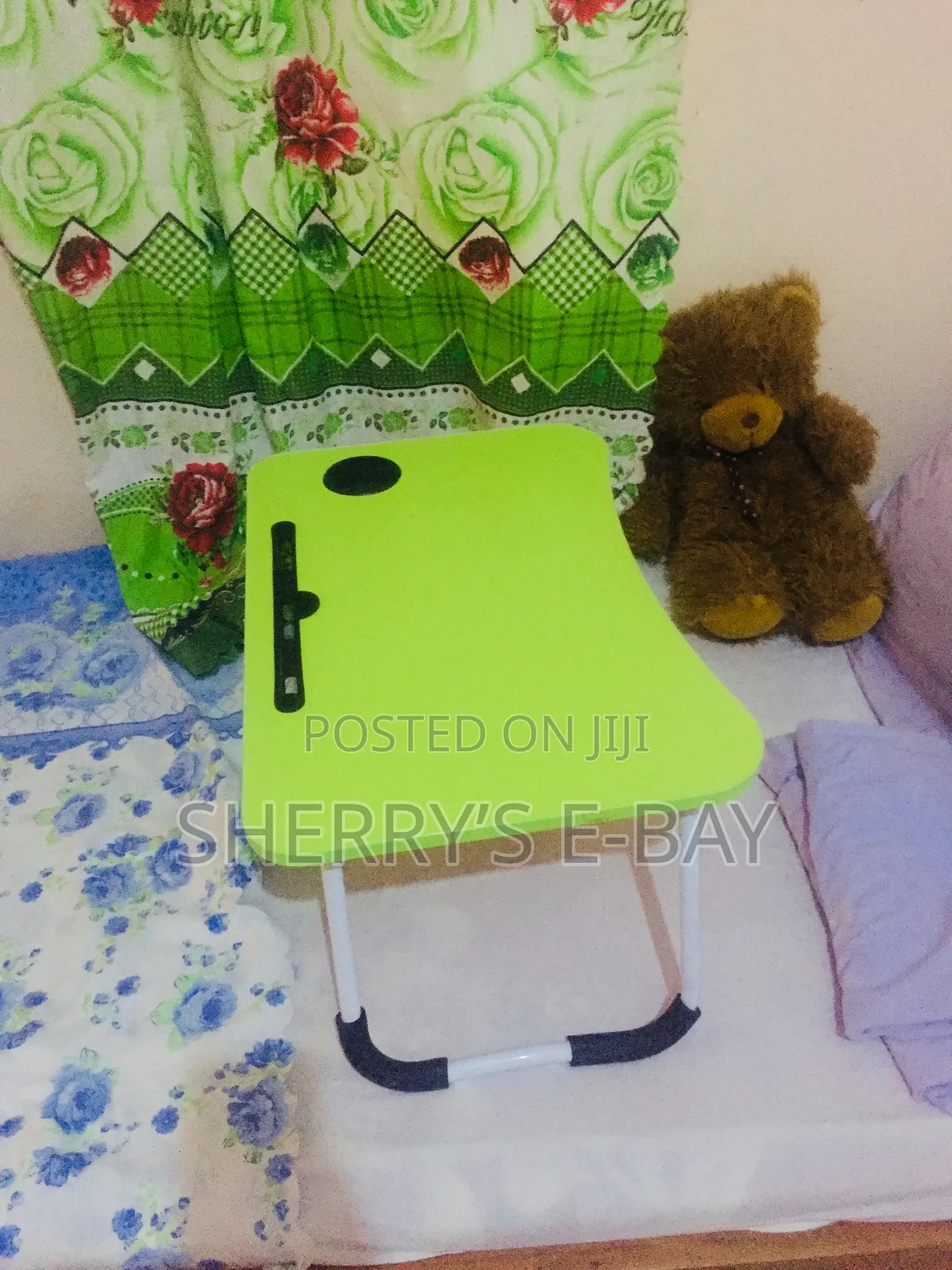 Foldable Bed/Laptop Table