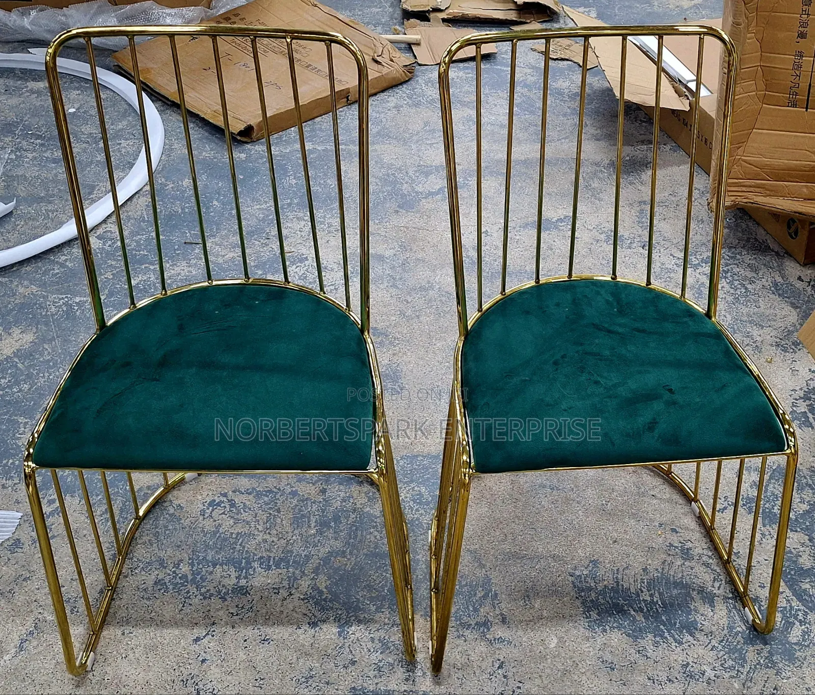 Chair(202)