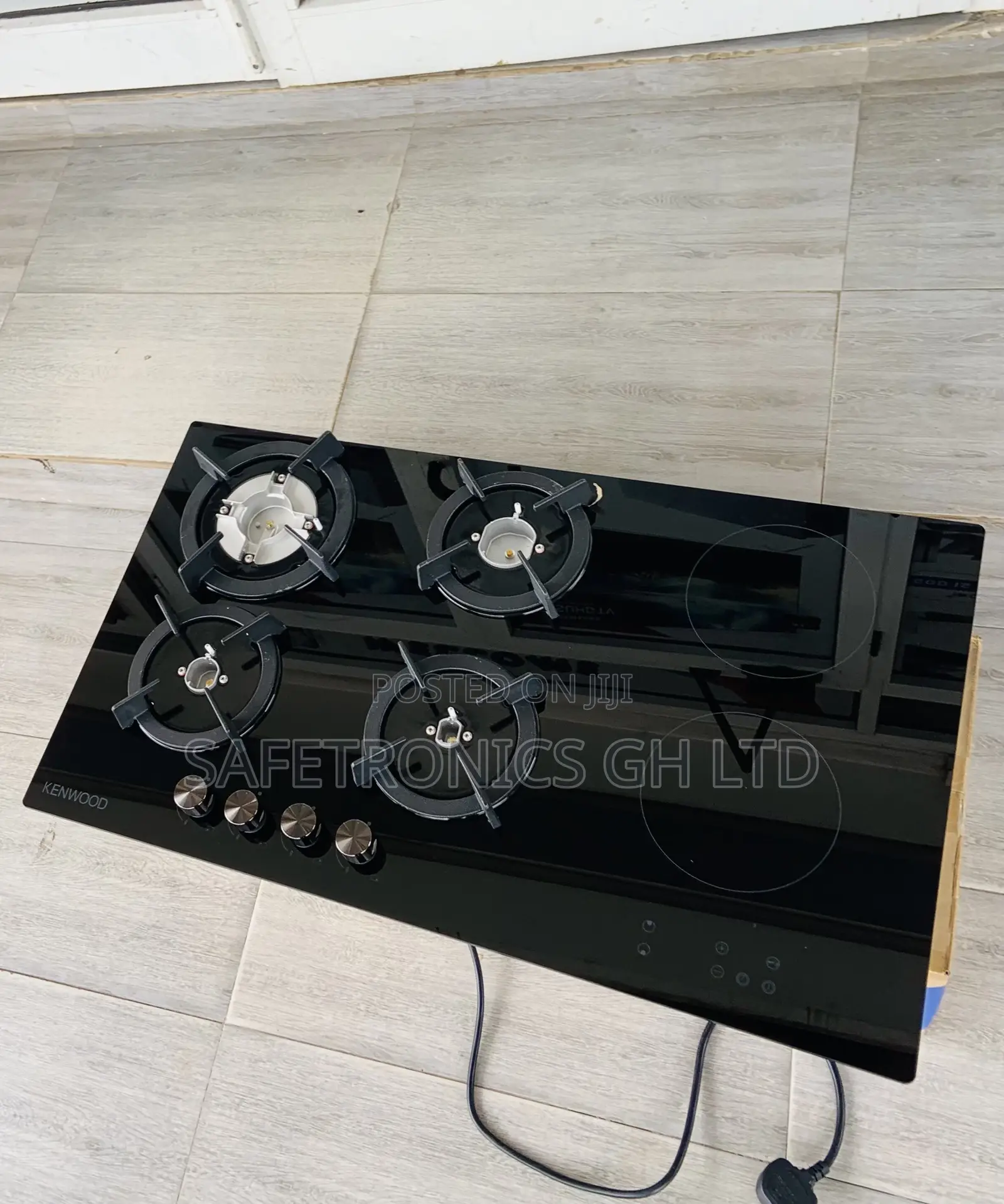 Valuable Black Ceramic 90cm 2 Electric 4 Gas Kenwood Cooker