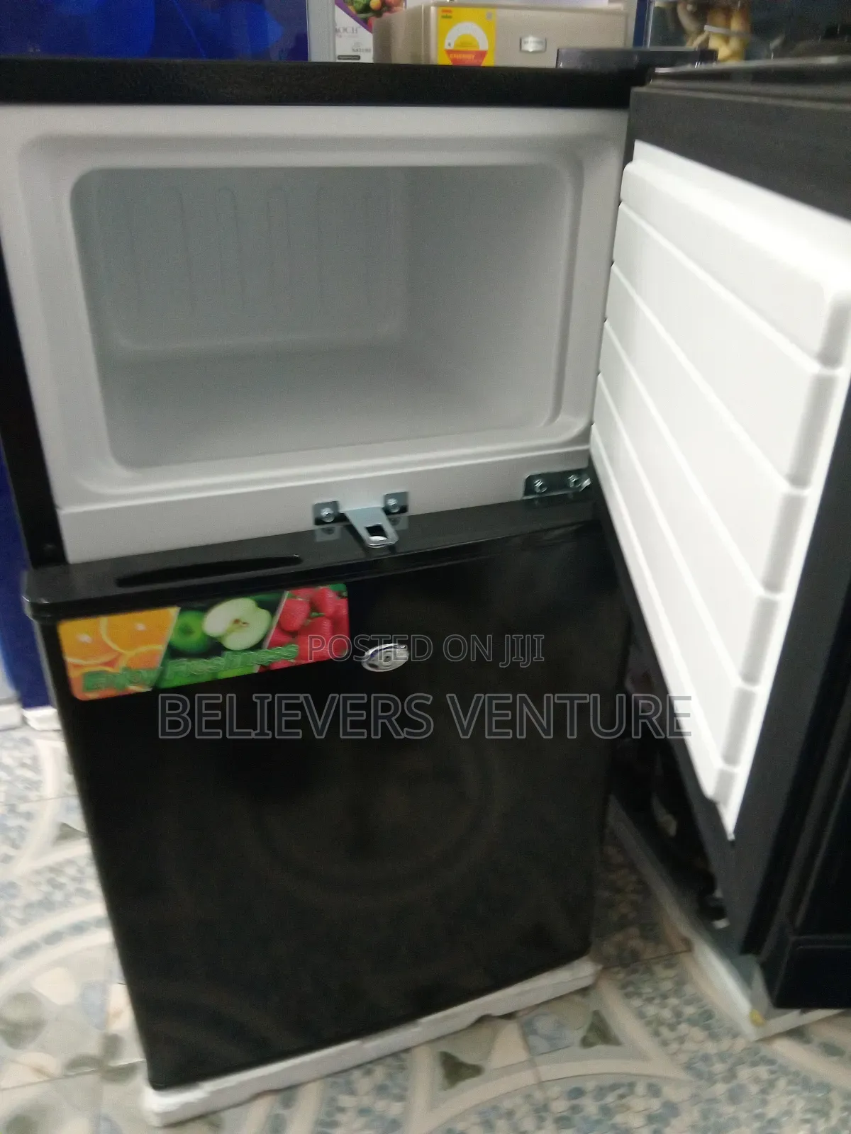 Fast Cooling 80l Top Freezer Fridge Westpool 80l Fridge