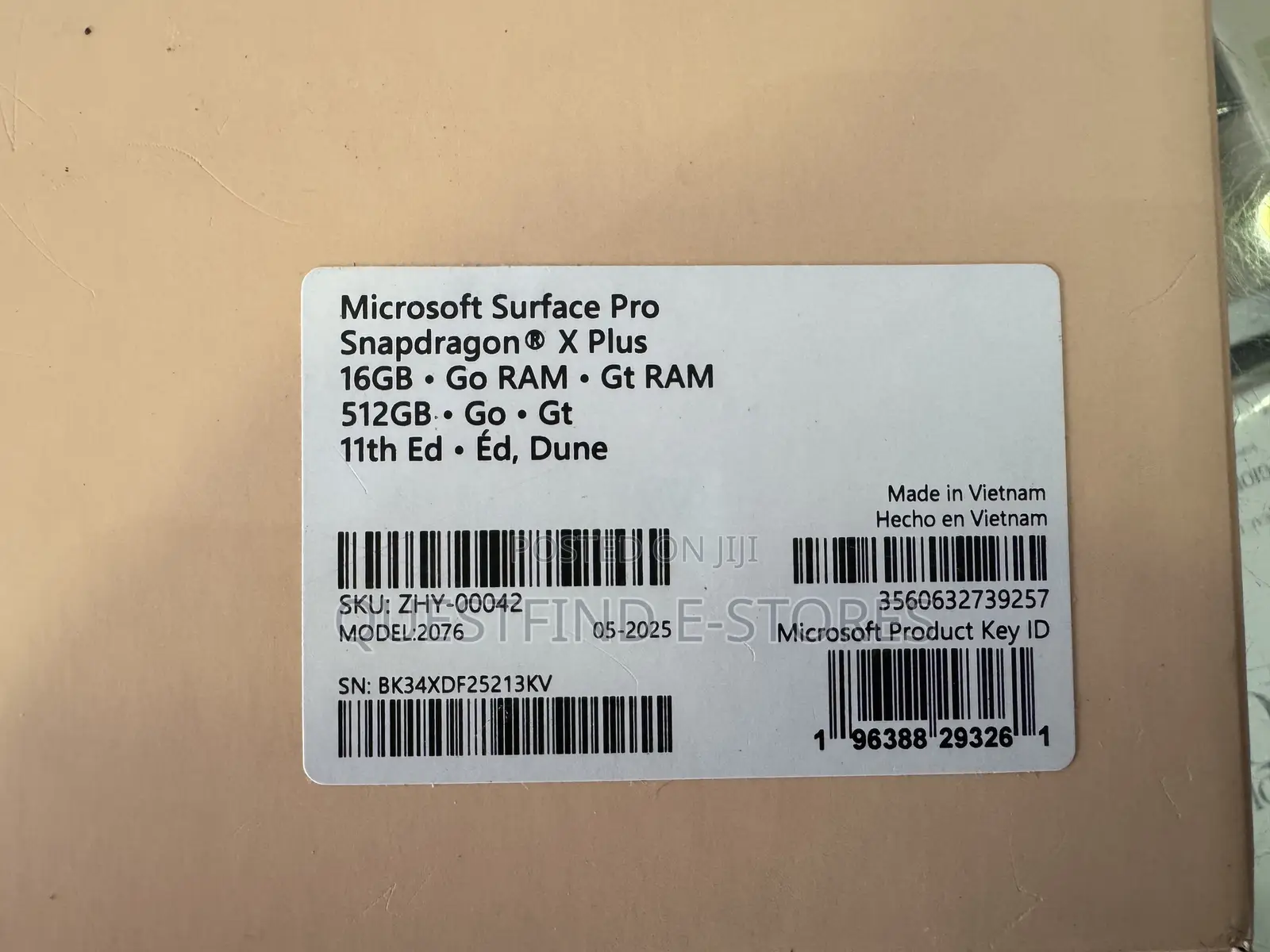 New Microsoft Surface Pro 11th Edition, a Copilot+ PC 16GB SSD 512GB
