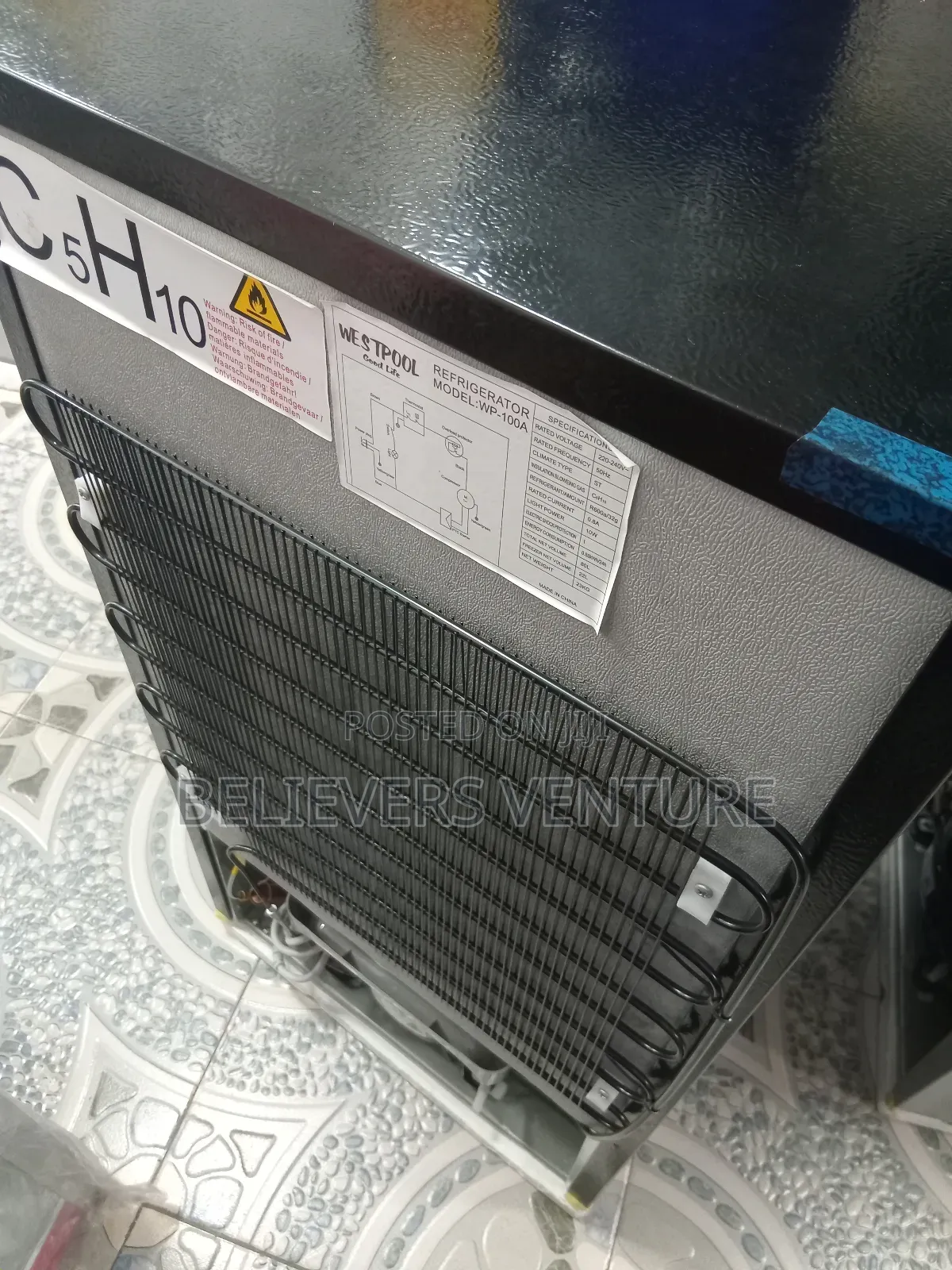 Security Lock Westpool Top Freezer 80l Westpool