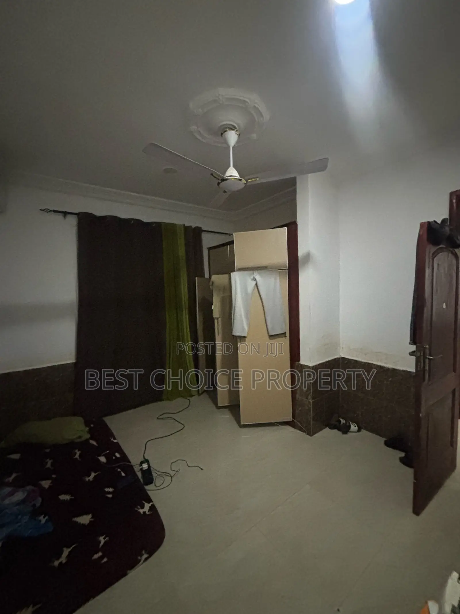 3bdrm Apartment in Lakeside Estate for rent