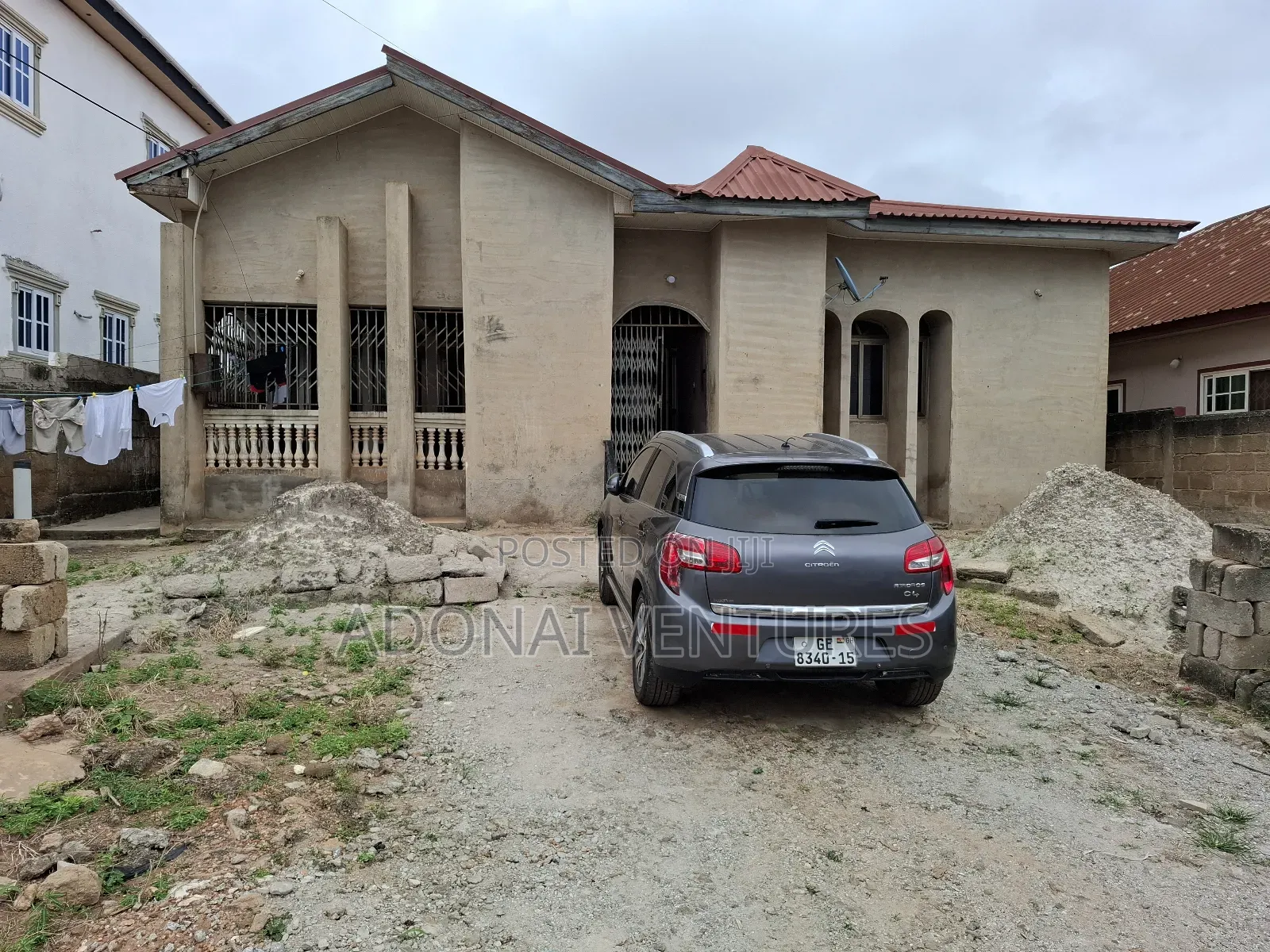 5bdrm House in Atasomanso, Kumasi Metropolitan for sale