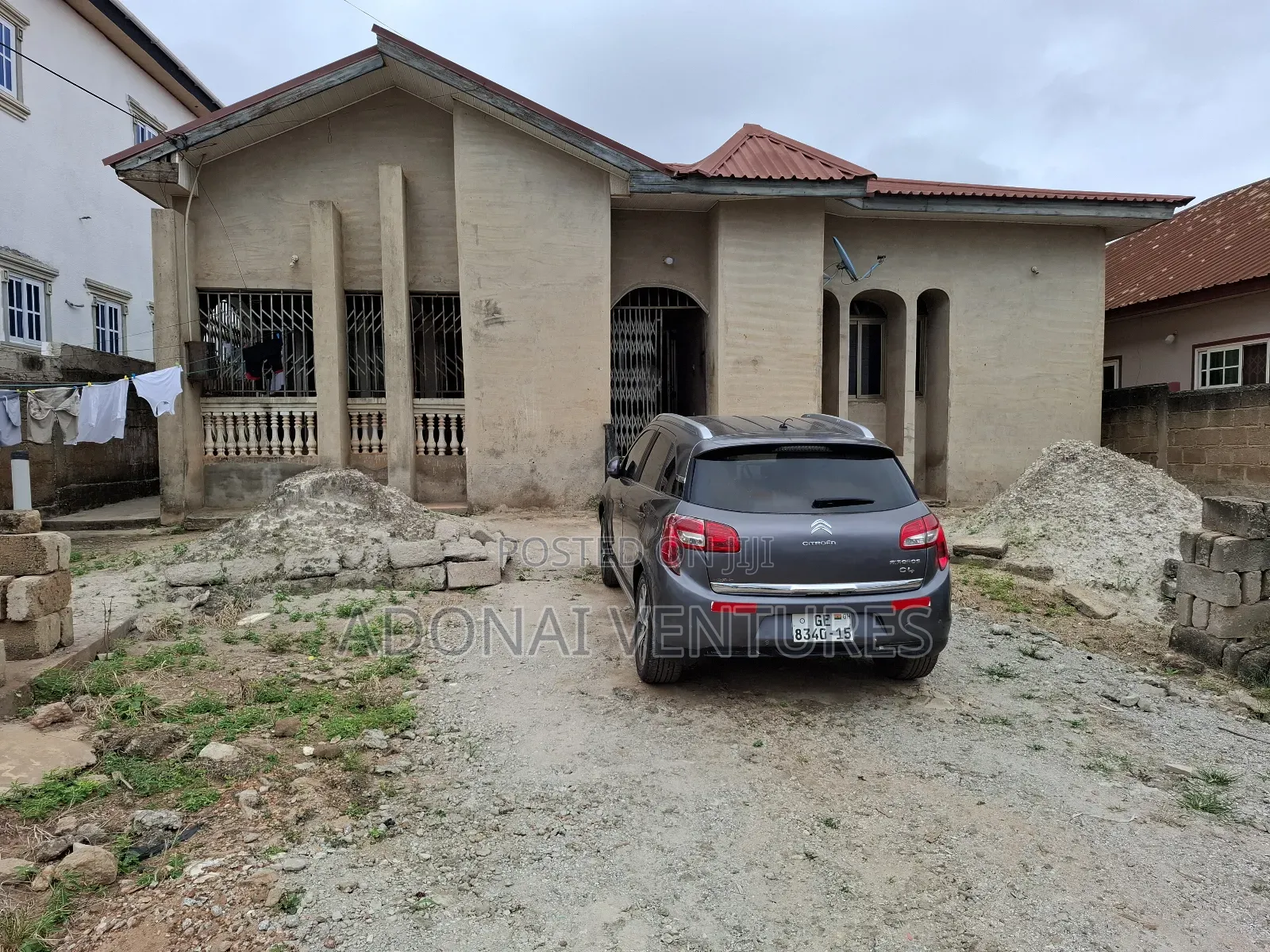 5bdrm House in Atasomanso, Kumasi Metropolitan for sale