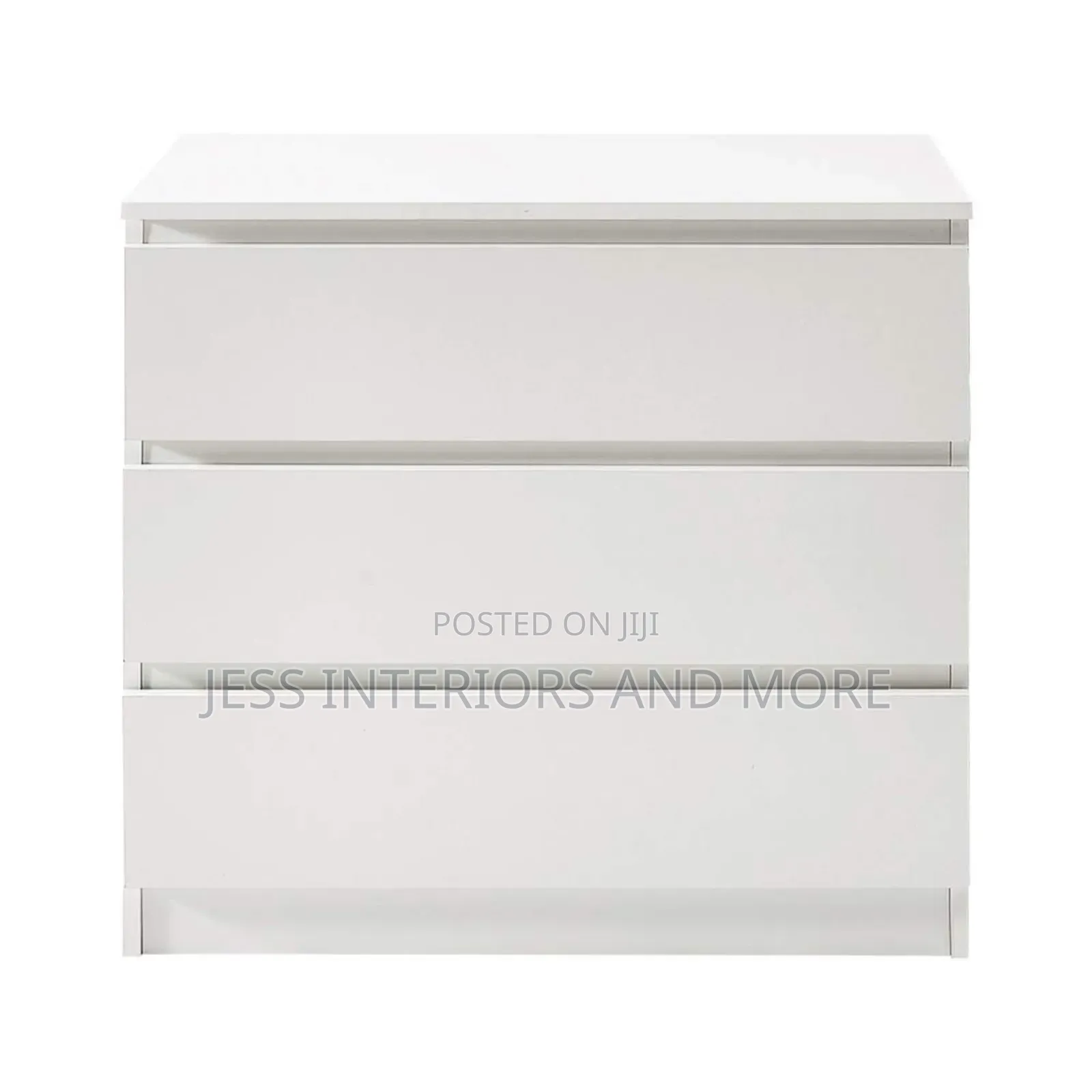 Dresser -Chest of 3 Drawers (White)