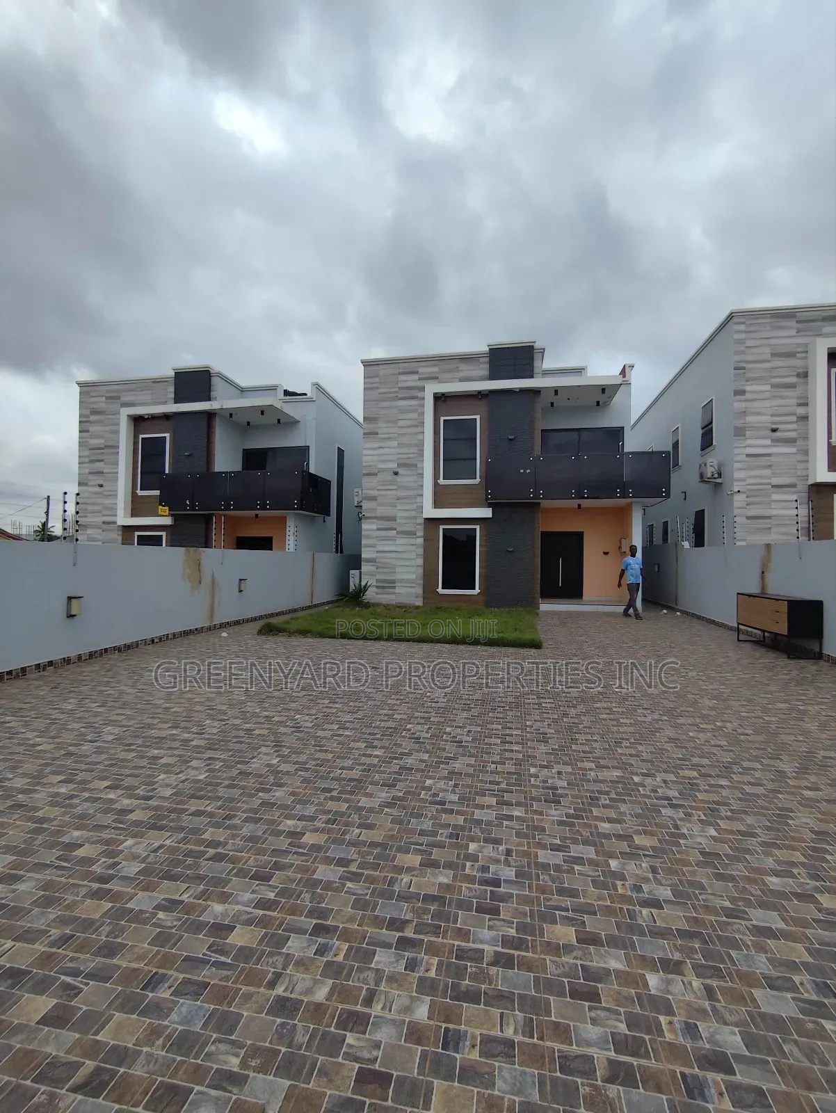 5bdrm House in Ogbojo, East Legon for sale