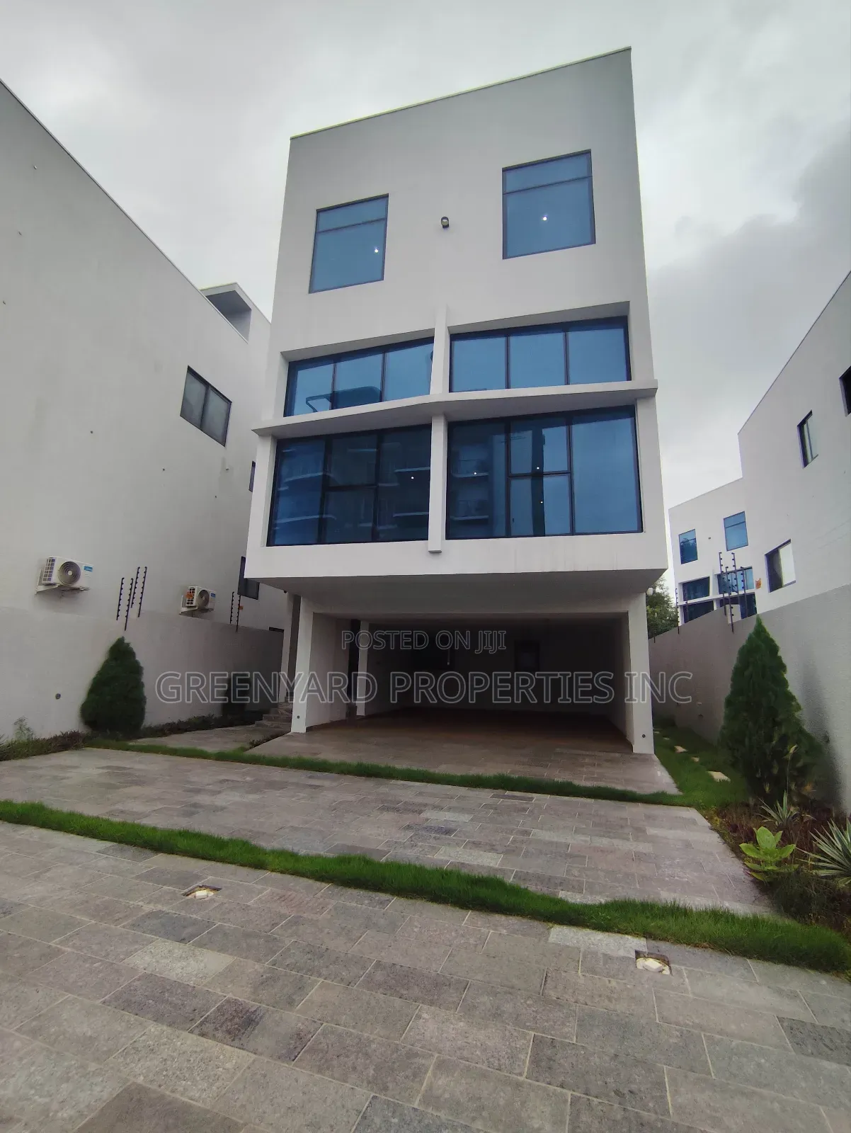 5bdrm House in East Legon for rent