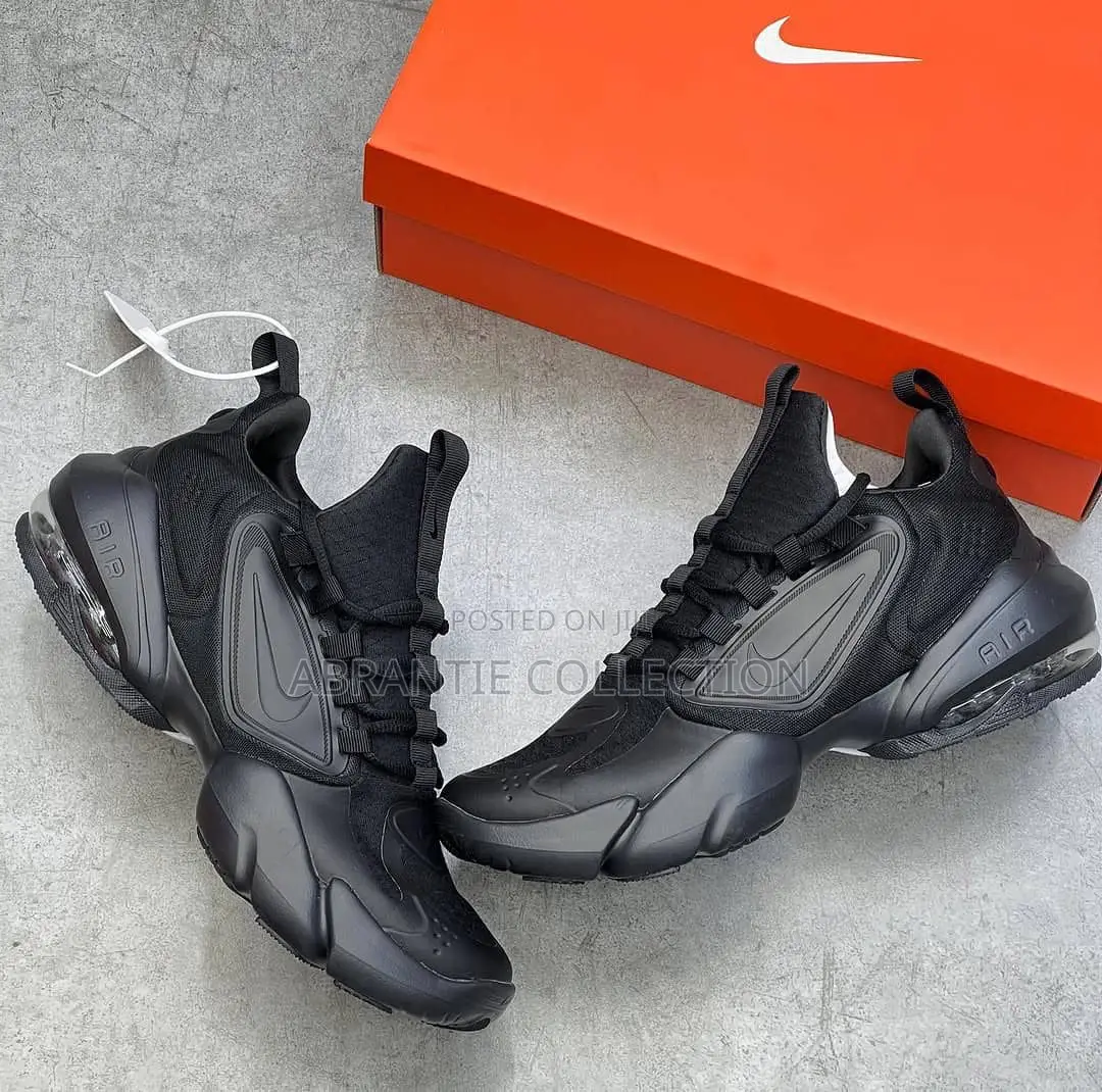 Nike Airmax Savage Alpha Sneaker All Black
