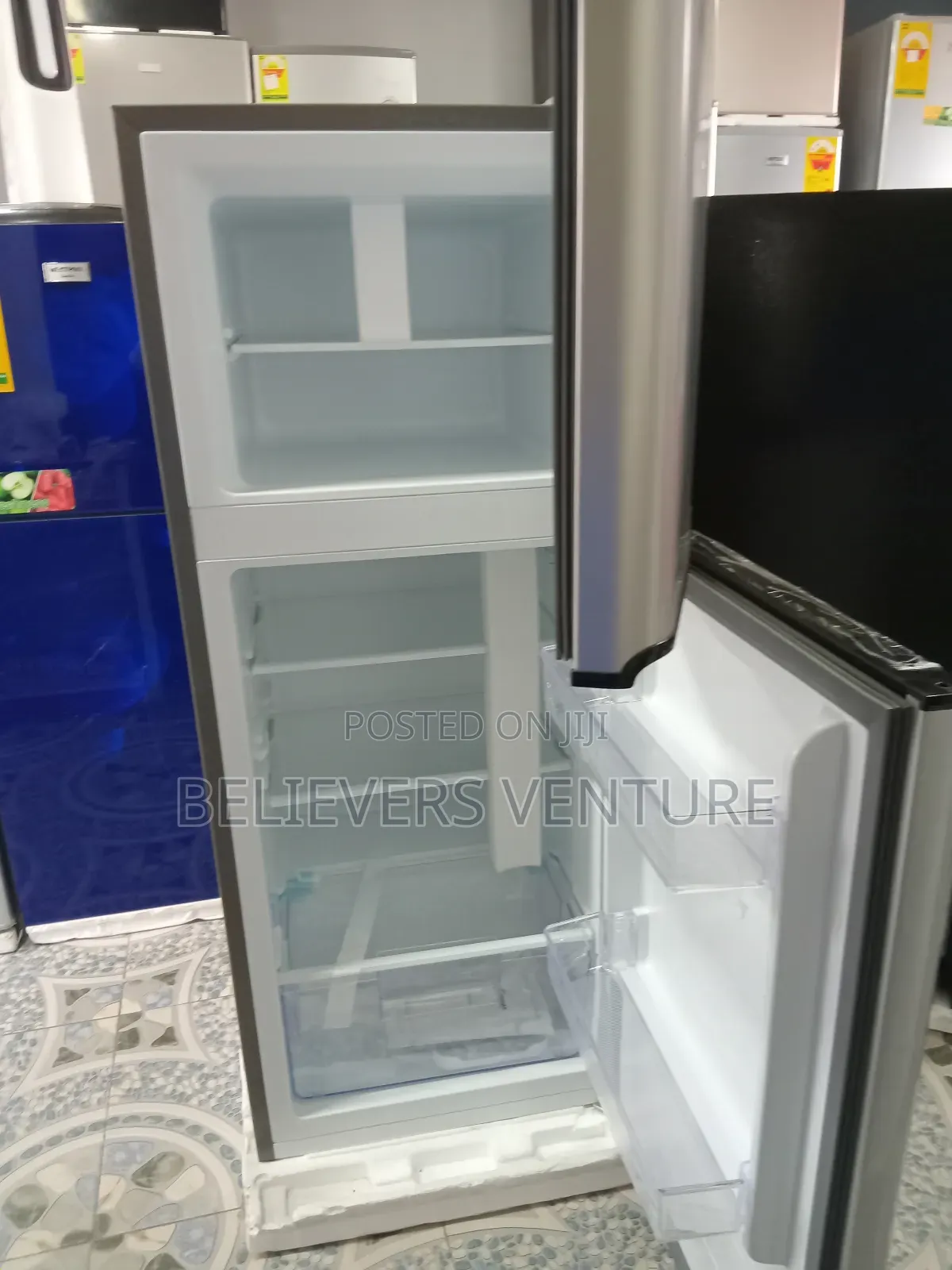 Fast Freezzin Top Freezer Fridge Sigma Fridge 113l