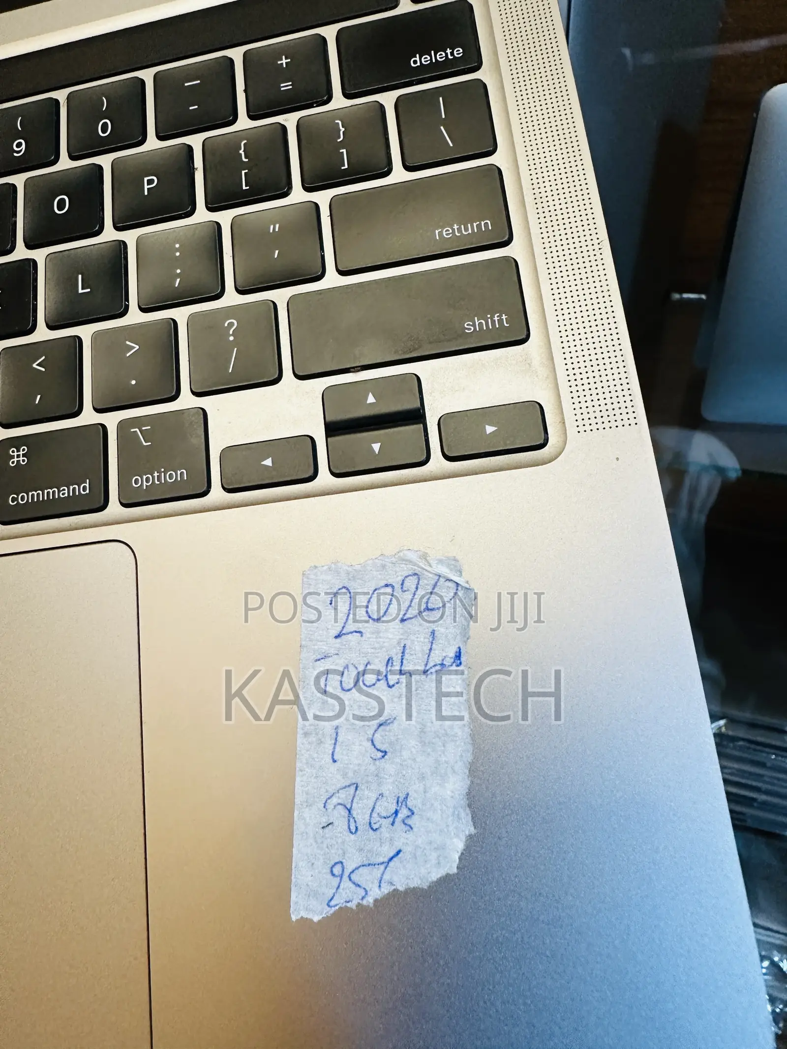 Laptop Apple MacBook Pro 2020 8GB Intel Core I5 SSD 256GB