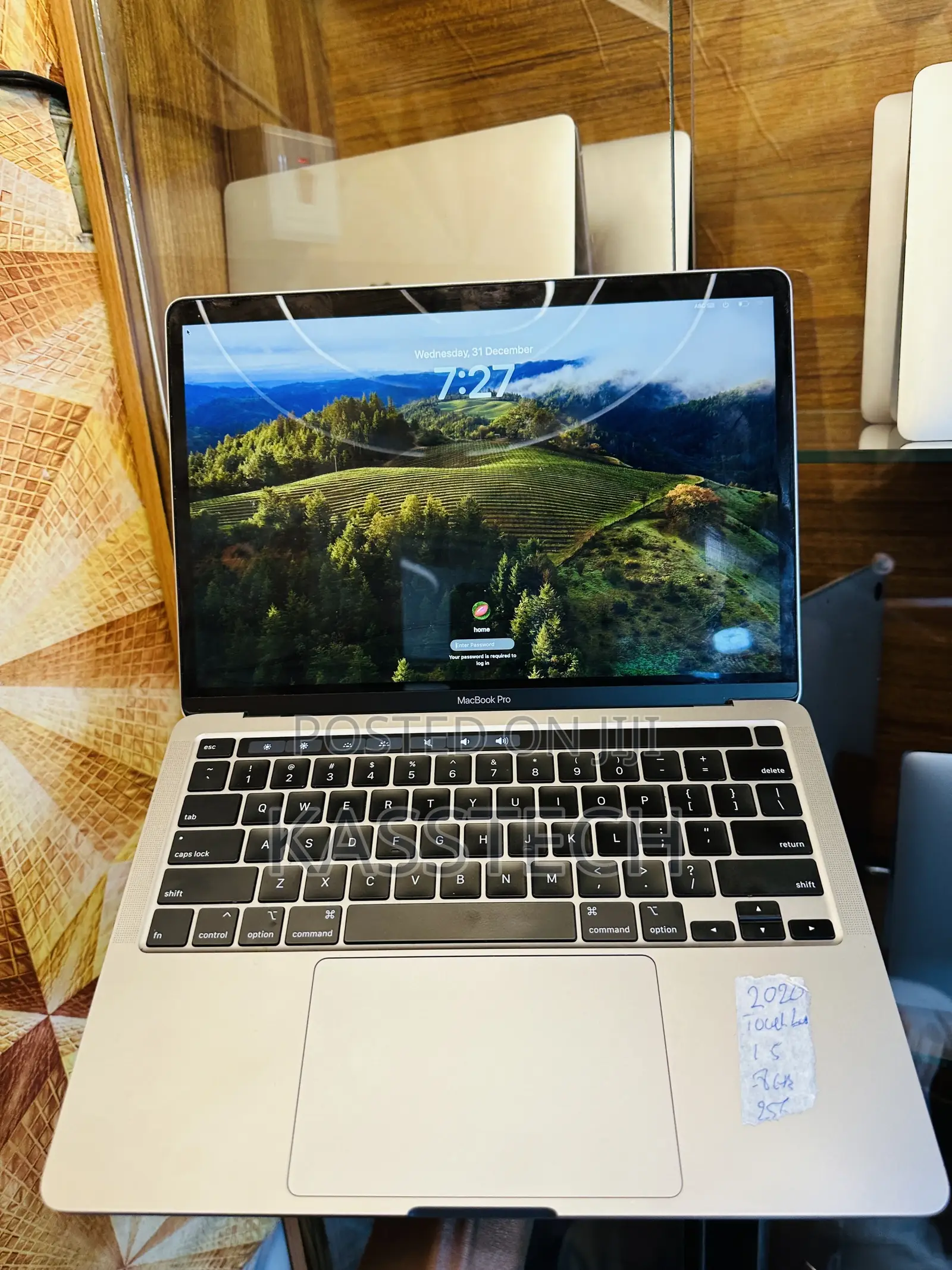 Laptop Apple MacBook Pro 2020 8GB Intel Core I5 SSD 256GB