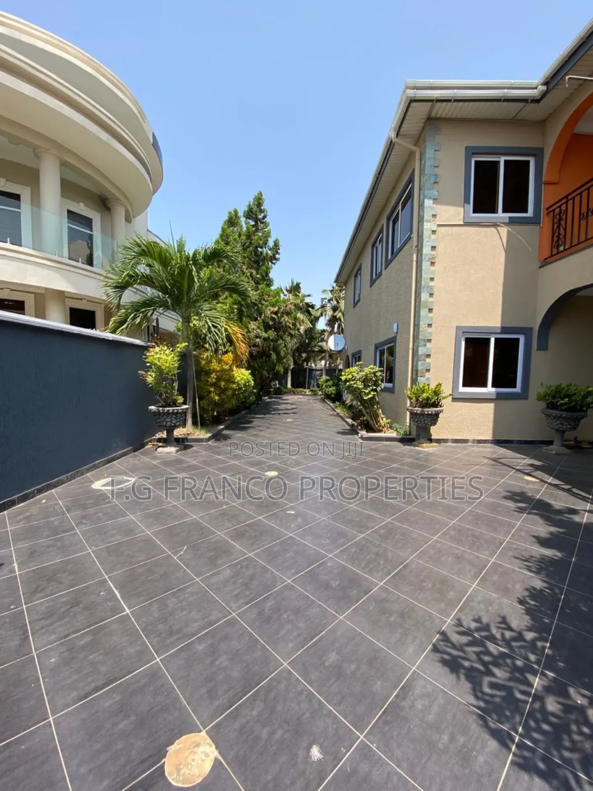 5bdrm House in Kg Franco Properties, Cantonments for sale
