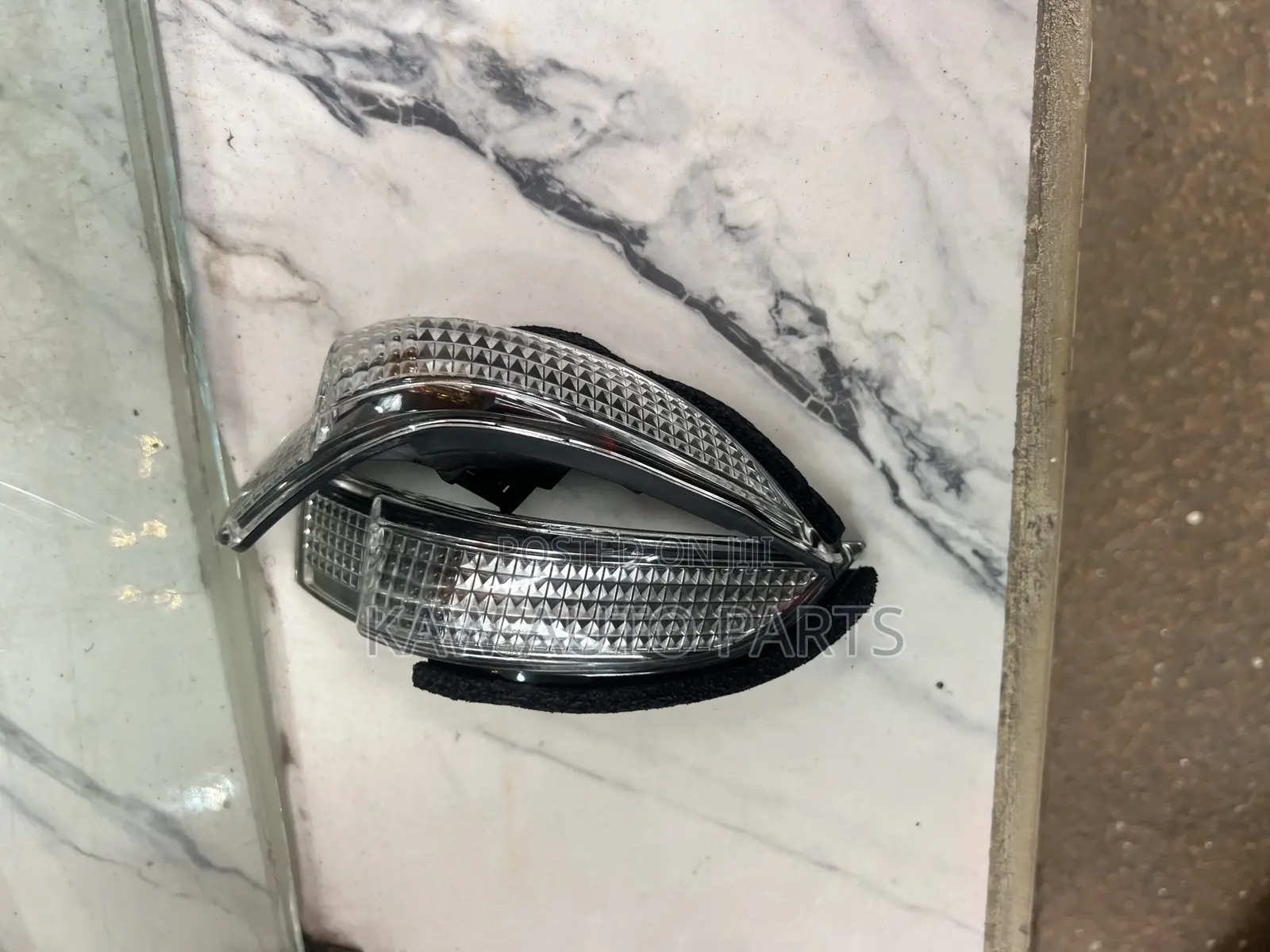 2014,2015,2016,2017,2018 Side Mirror Signal Light for Toyota Corolla