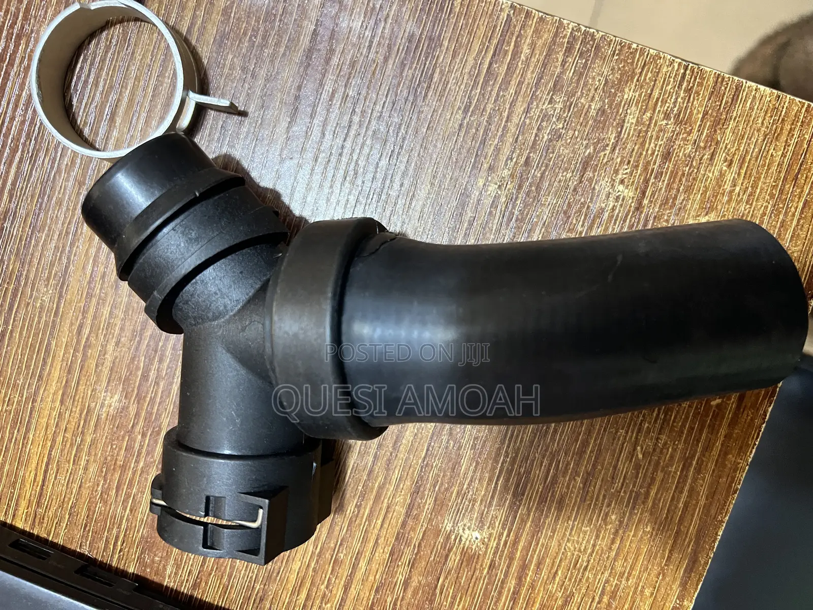 Ford F150 Water Tank Radiator Hose ( Br3z8566a)