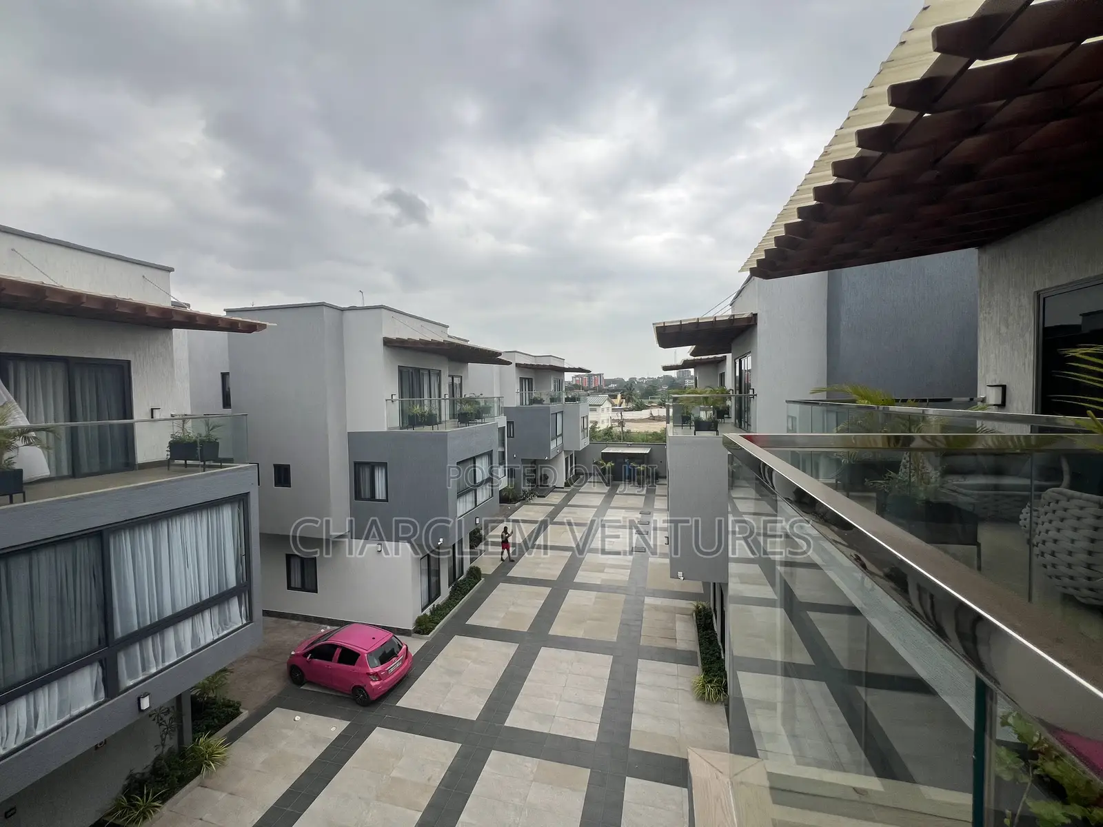 Furnished 4bdrm Townhouse / Terrace in Charclem Ventures, Roman Ridge