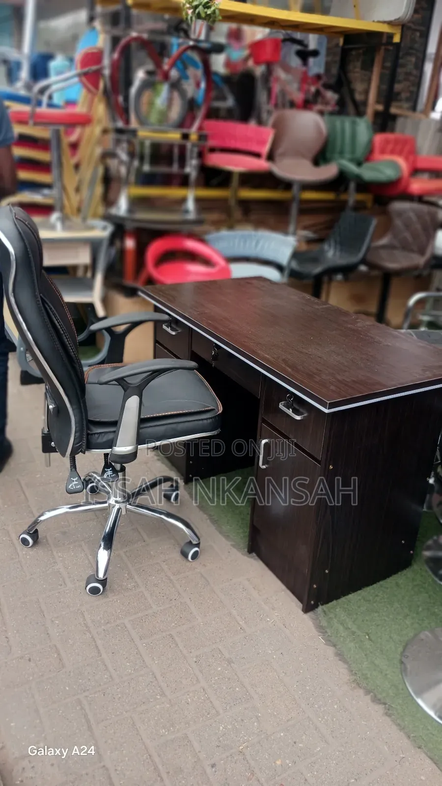 Executive Chair and Desk