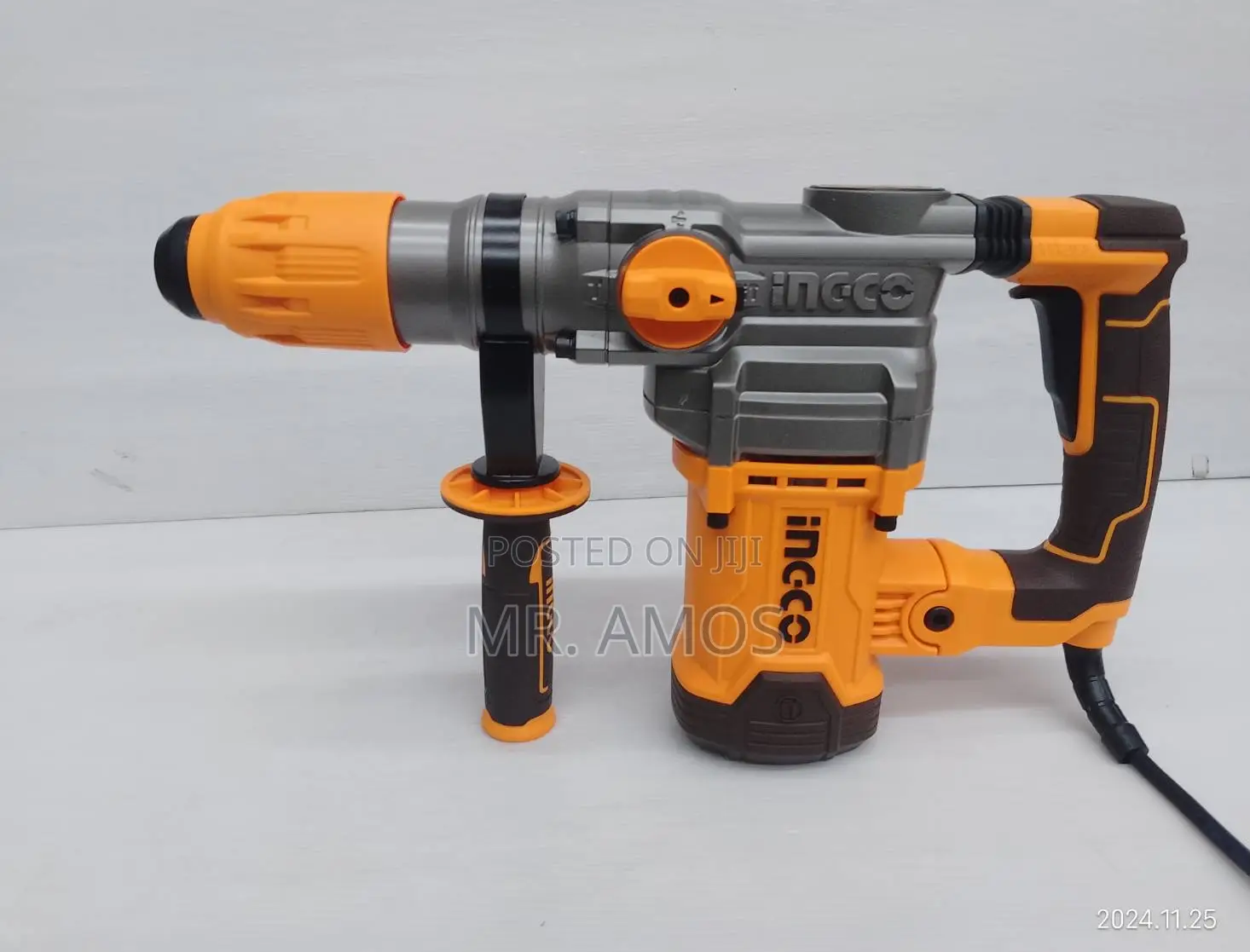 1600 Watt Rotary Hammer With 5pcs Bits Included - Rh16008