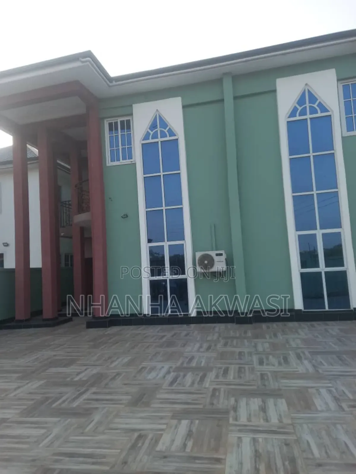 6bdrm House in Community 11, Tema Metropolitan for rent