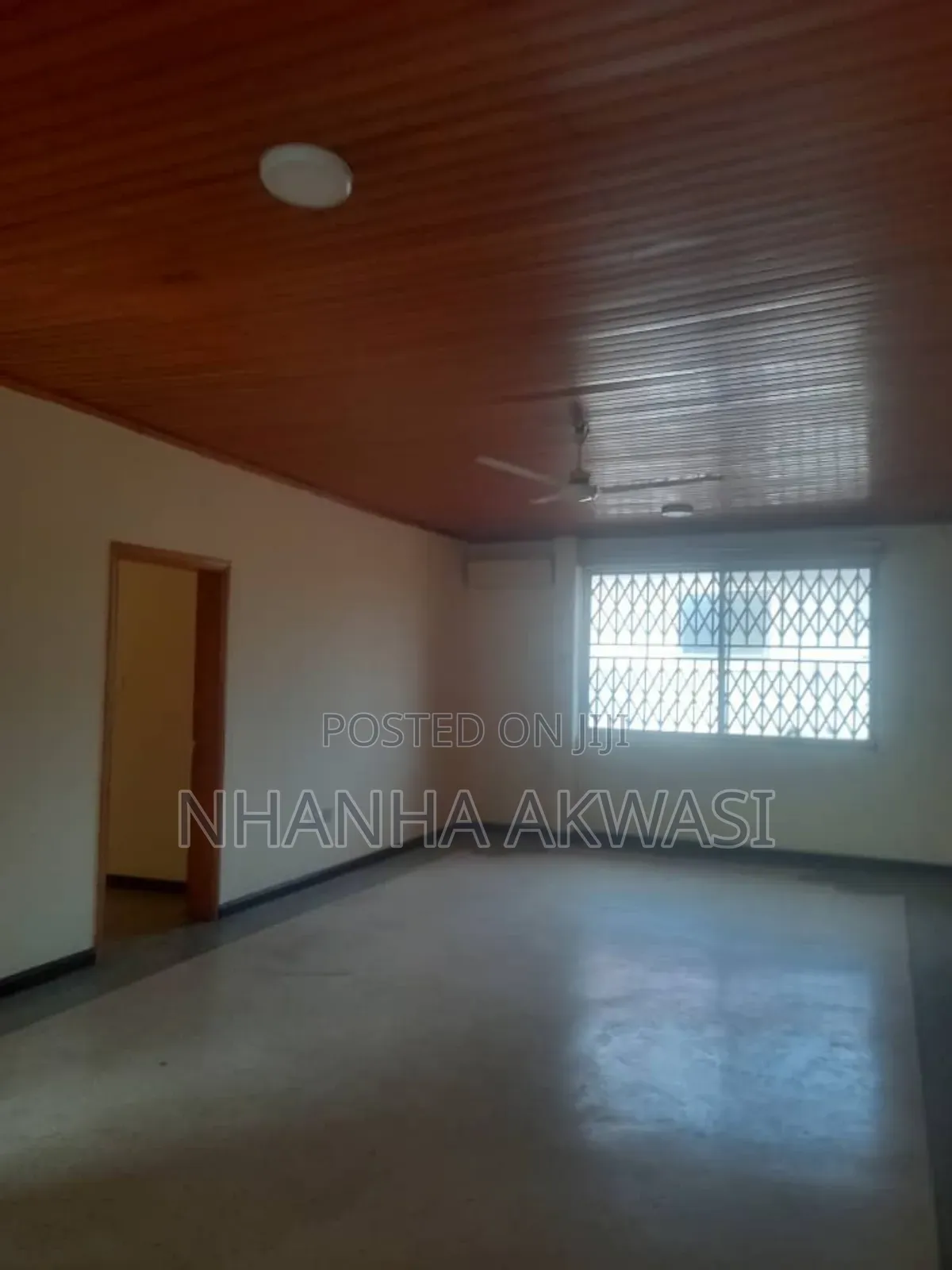 6bdrm House in Community 3, Tema Metropolitan for rent