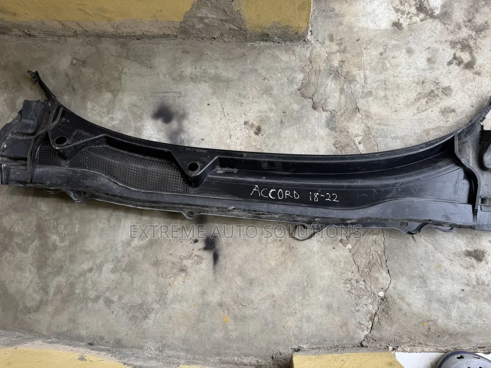 Honda Accord 2018-2022 Wiper Panel