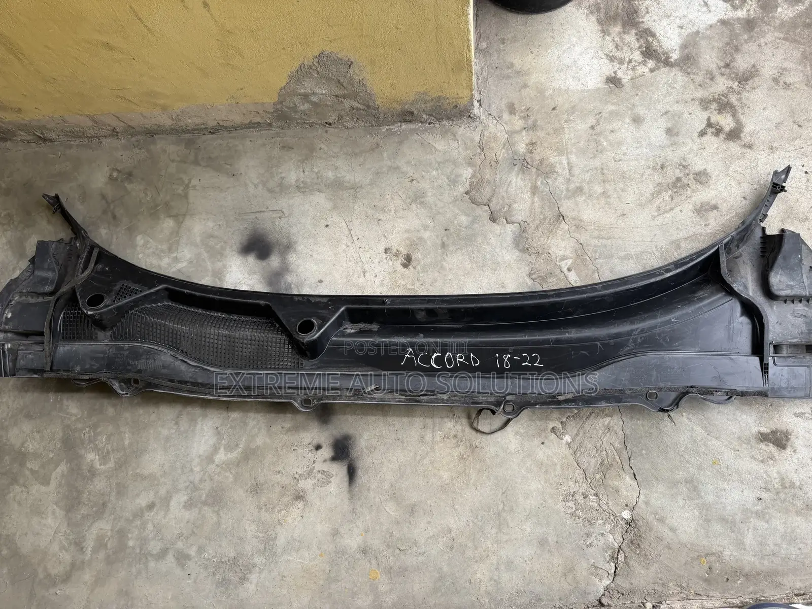 Honda Accord 2018-2022 Wiper Panel