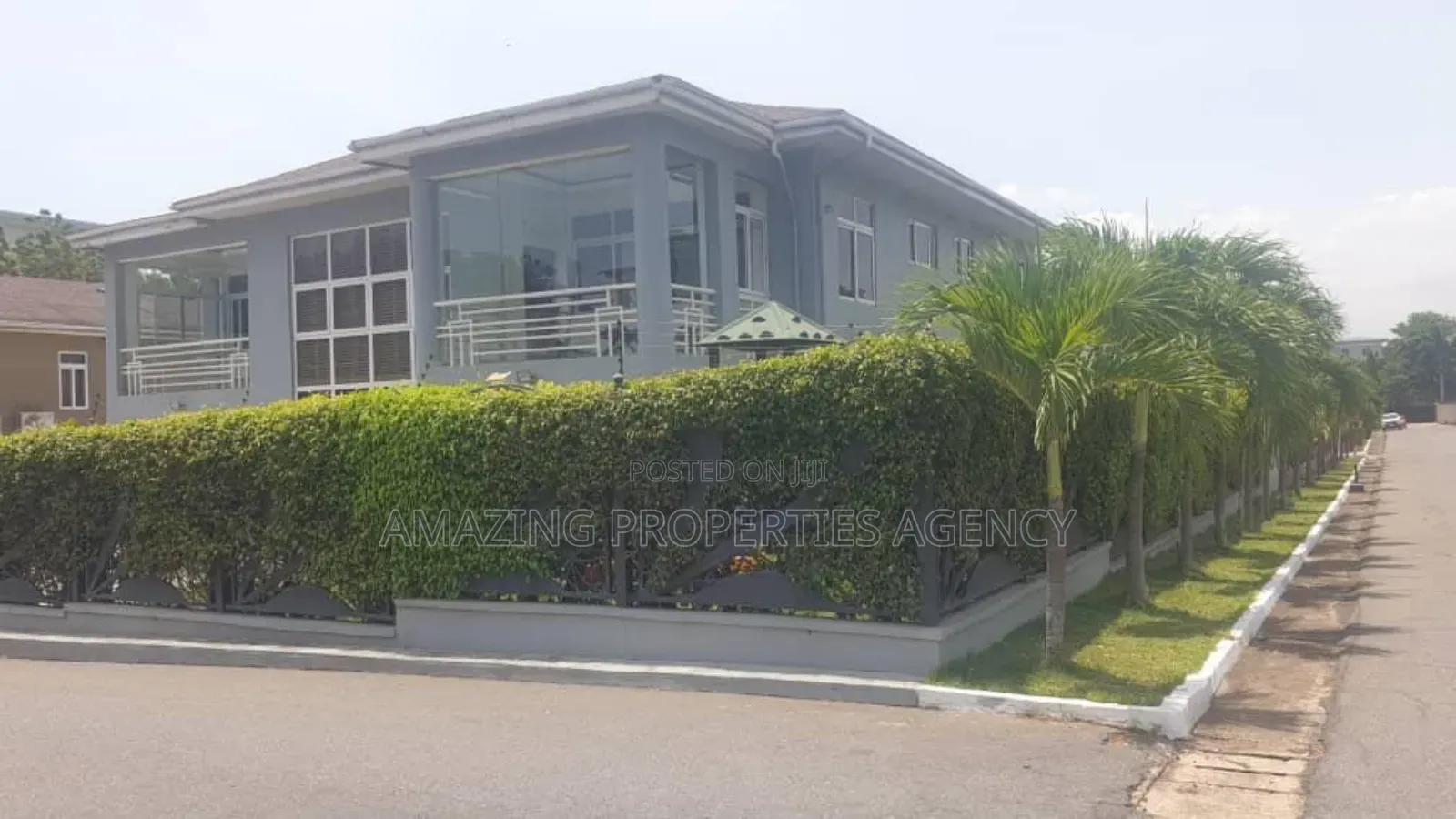 Furnished 5bdrm House in Ridge for sale