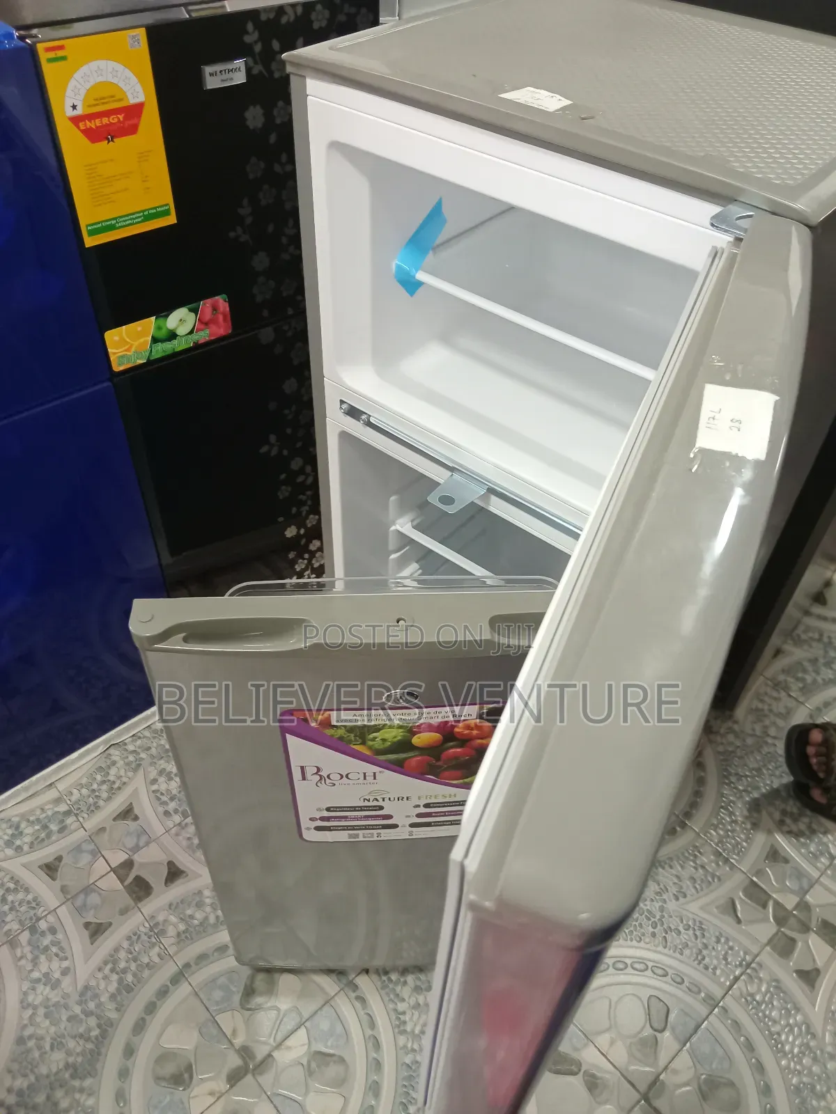 Astonishing Roch 117l 117l Top Freezer Top Freezer