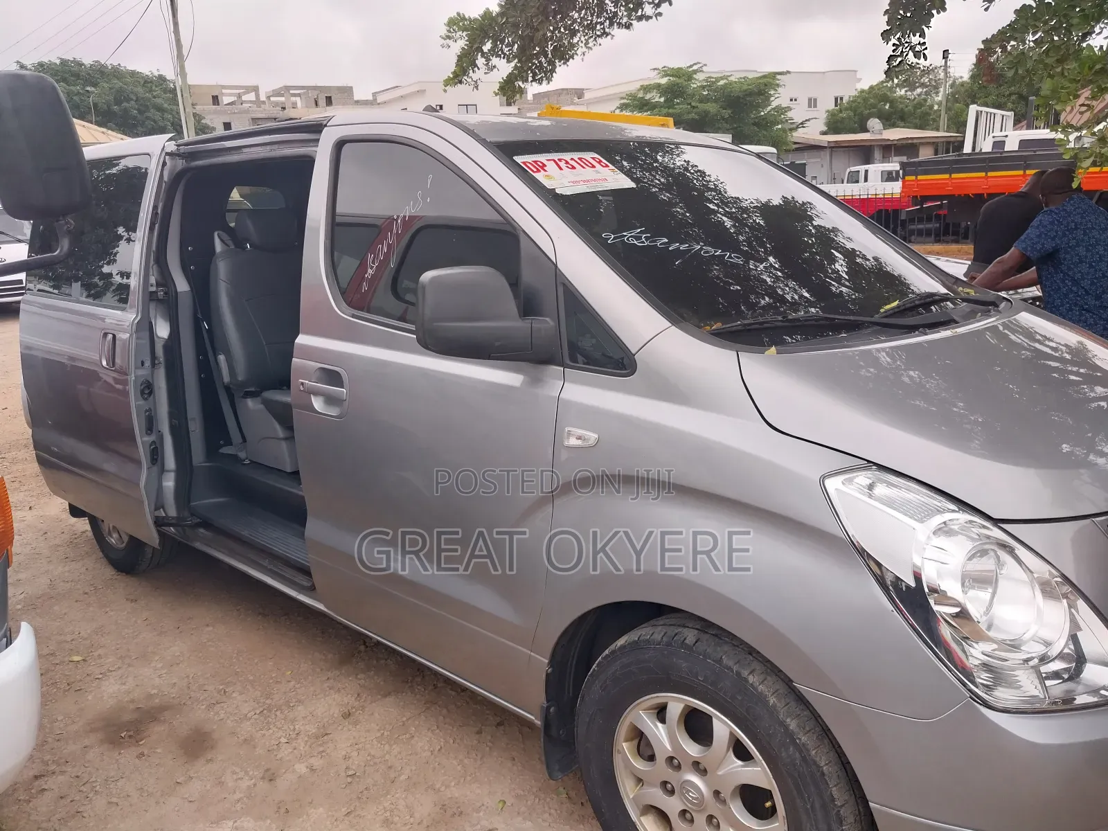 Hyundai Starex 2012 Silver