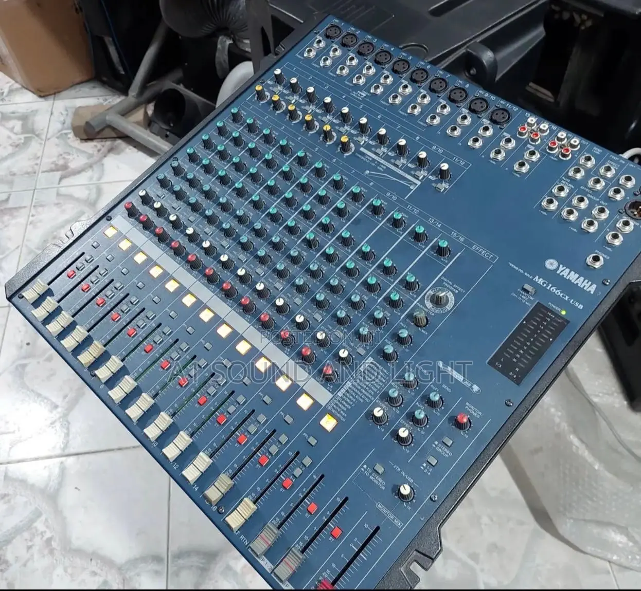 Yamaha Mg166cx Usb 16 Channels Mixer
