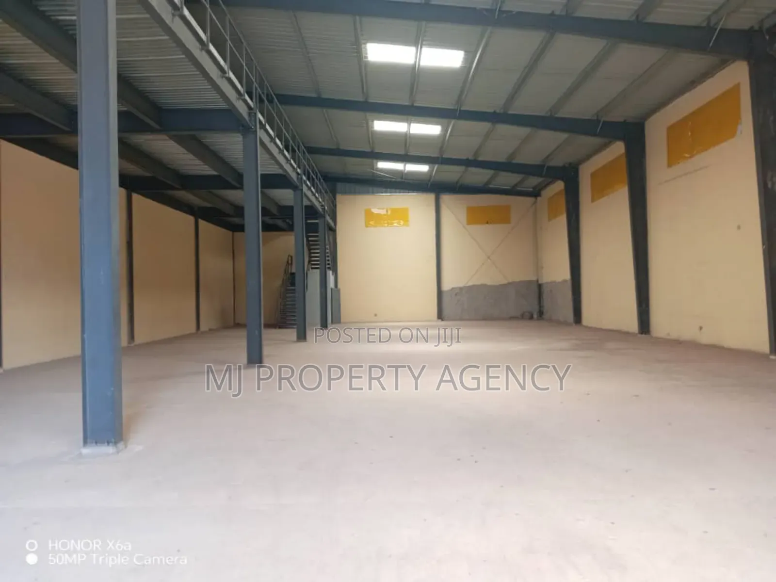 720 SQM Warehouse at Spintex Road