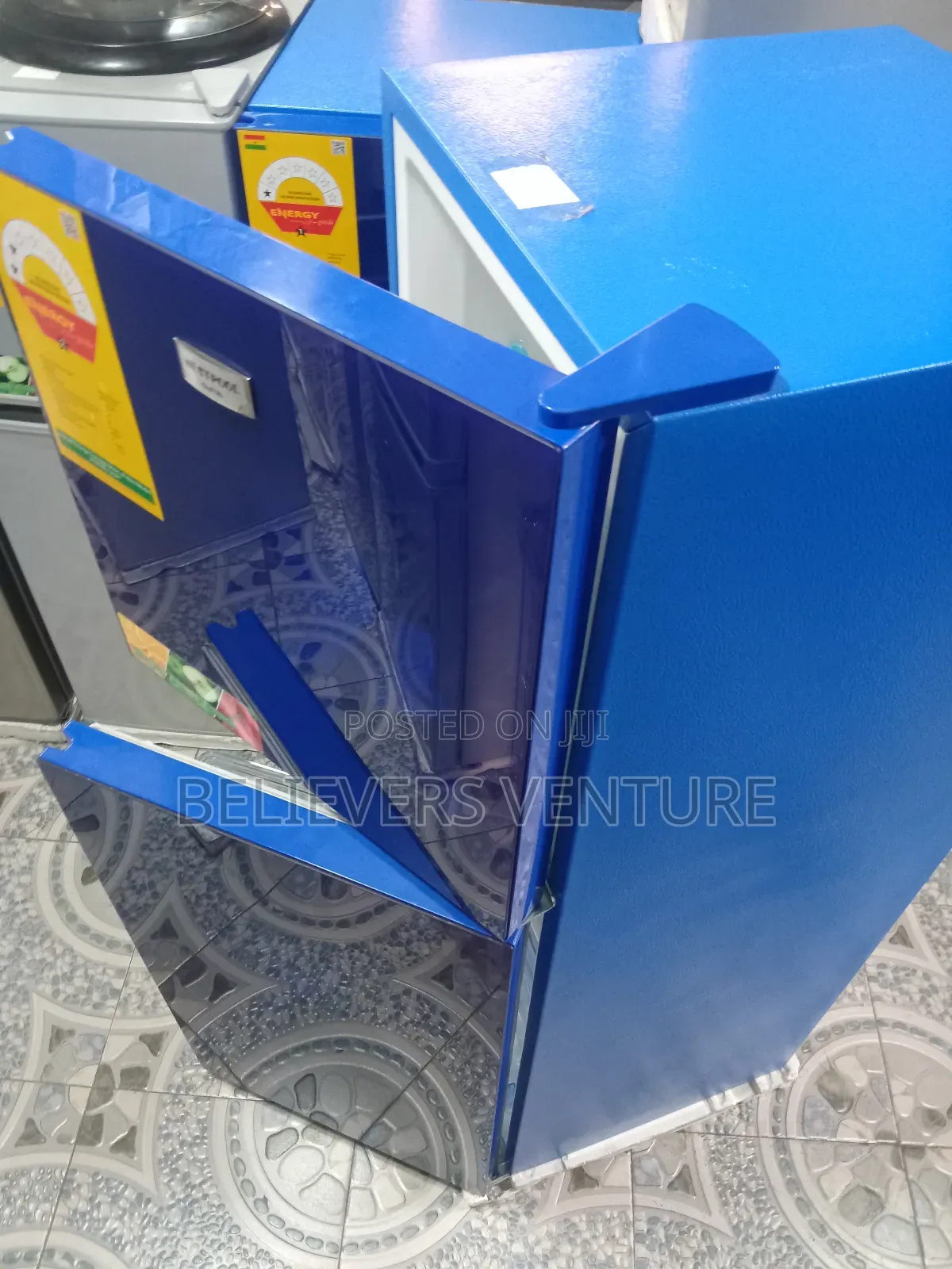 Westpool Good Life Double Door Fridge 138l Top Freezer
