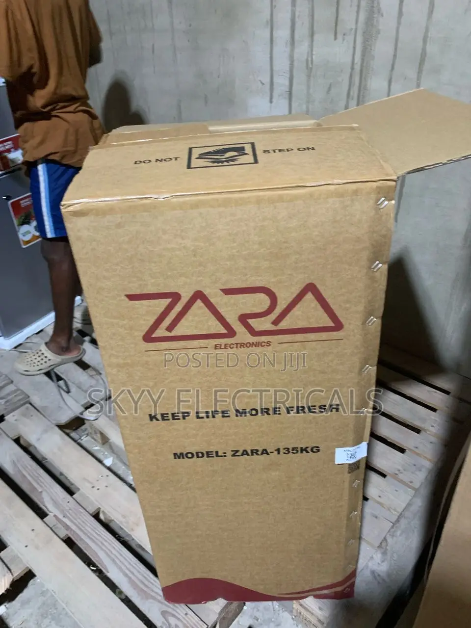 Zara 135kg 110liters Top Freezer Fridge