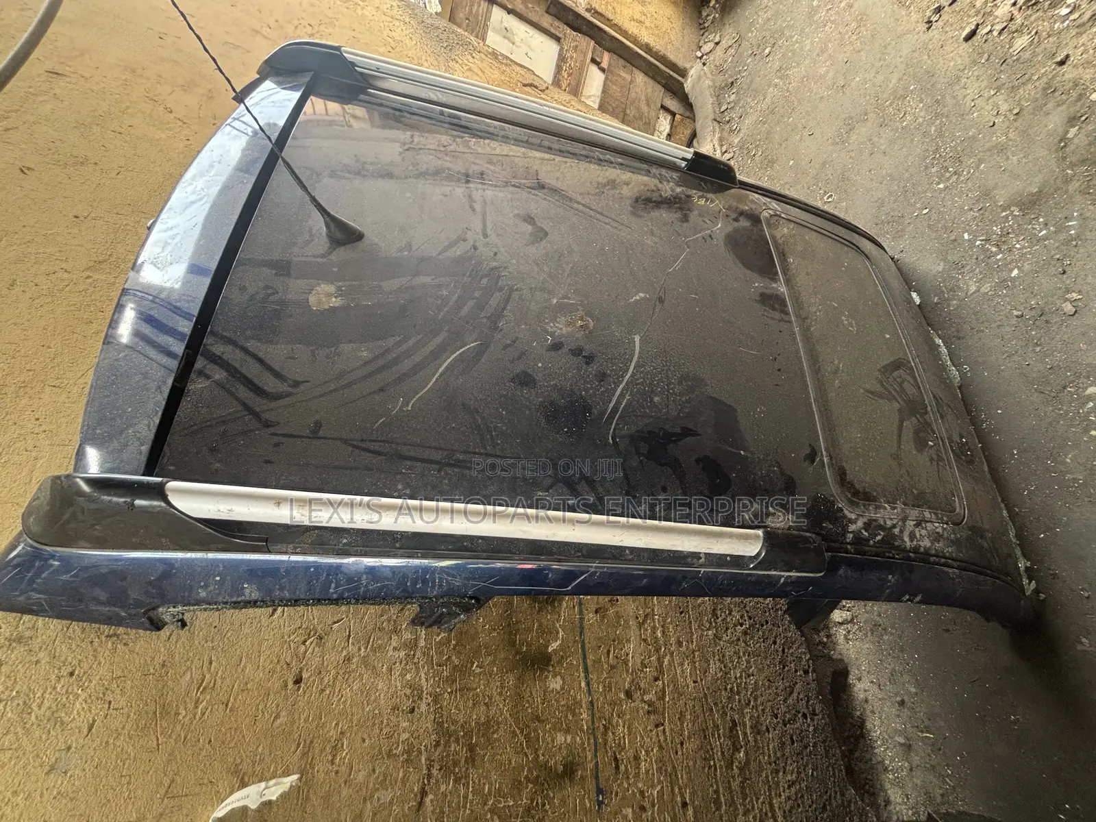 Pontiac Vibe 2003-2007 Top Cut Available
