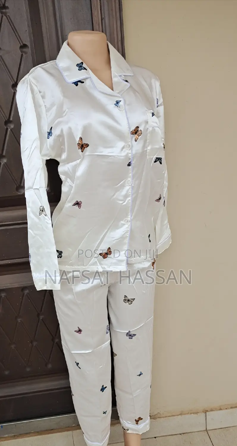 Women Skin Friendly Ice Silk Pajamas