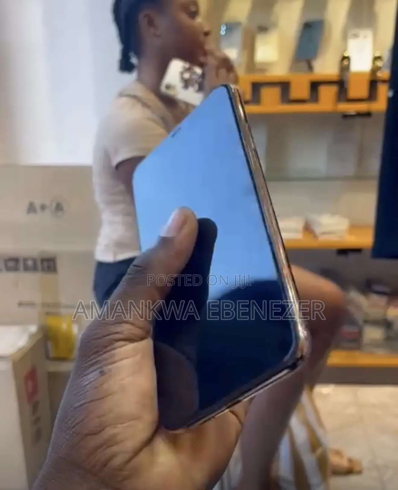 New Apple iPhone 11 Pro Max 64 GB Gold