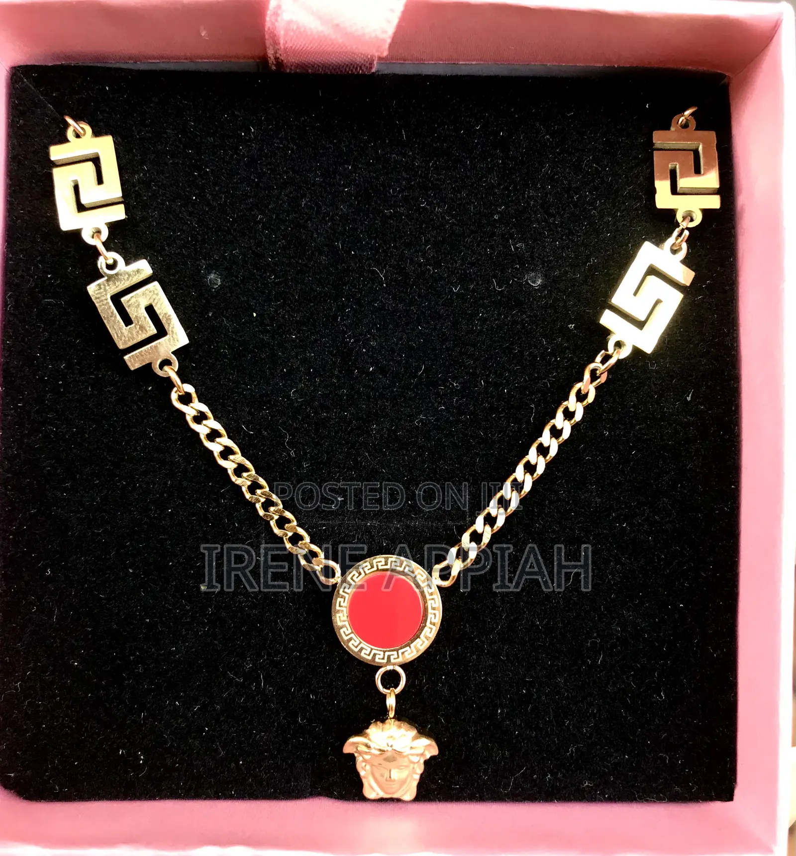 Flattering Ladies Necklaces