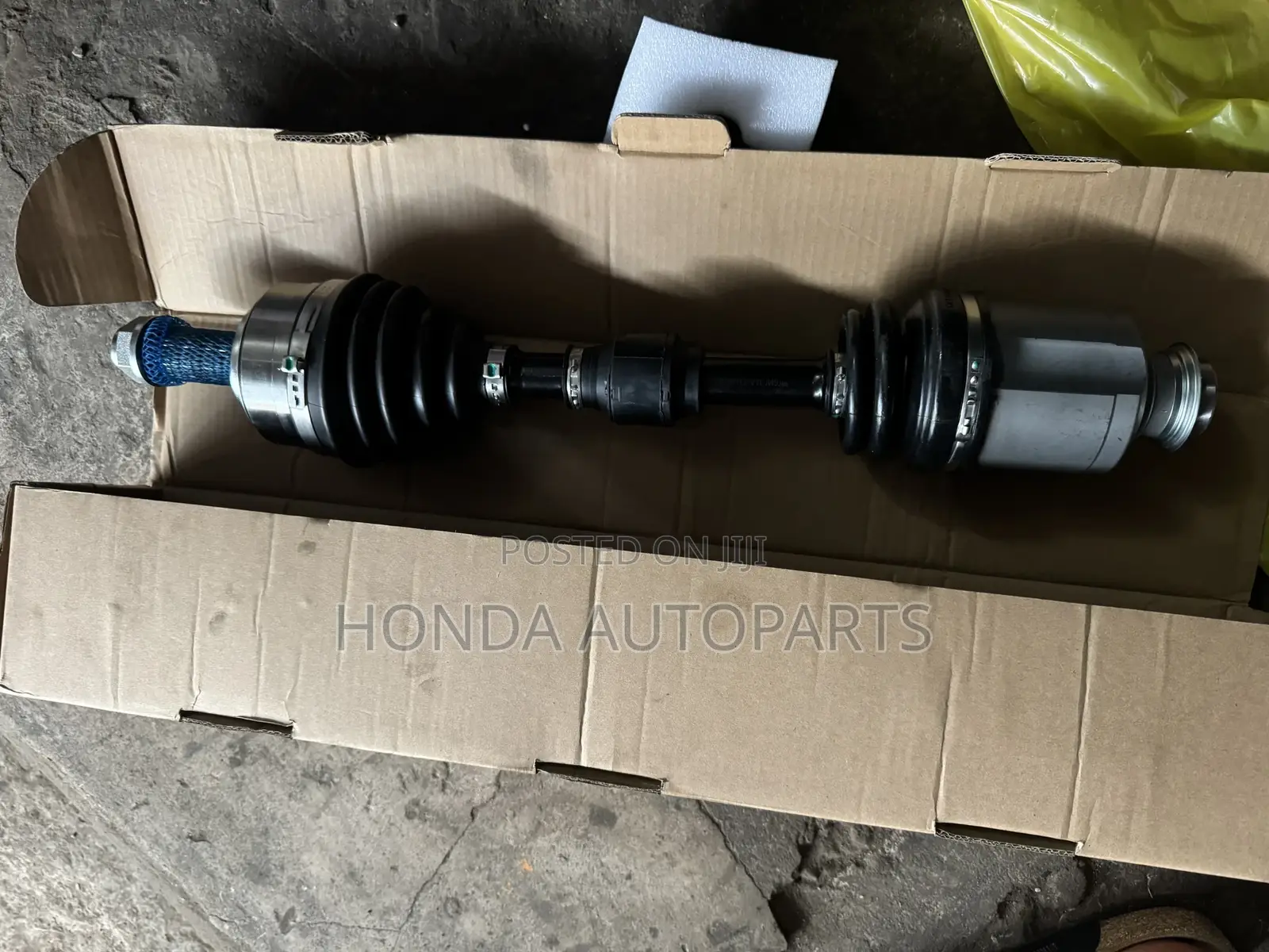 Honda Accord 2.0 Drive Shaft.