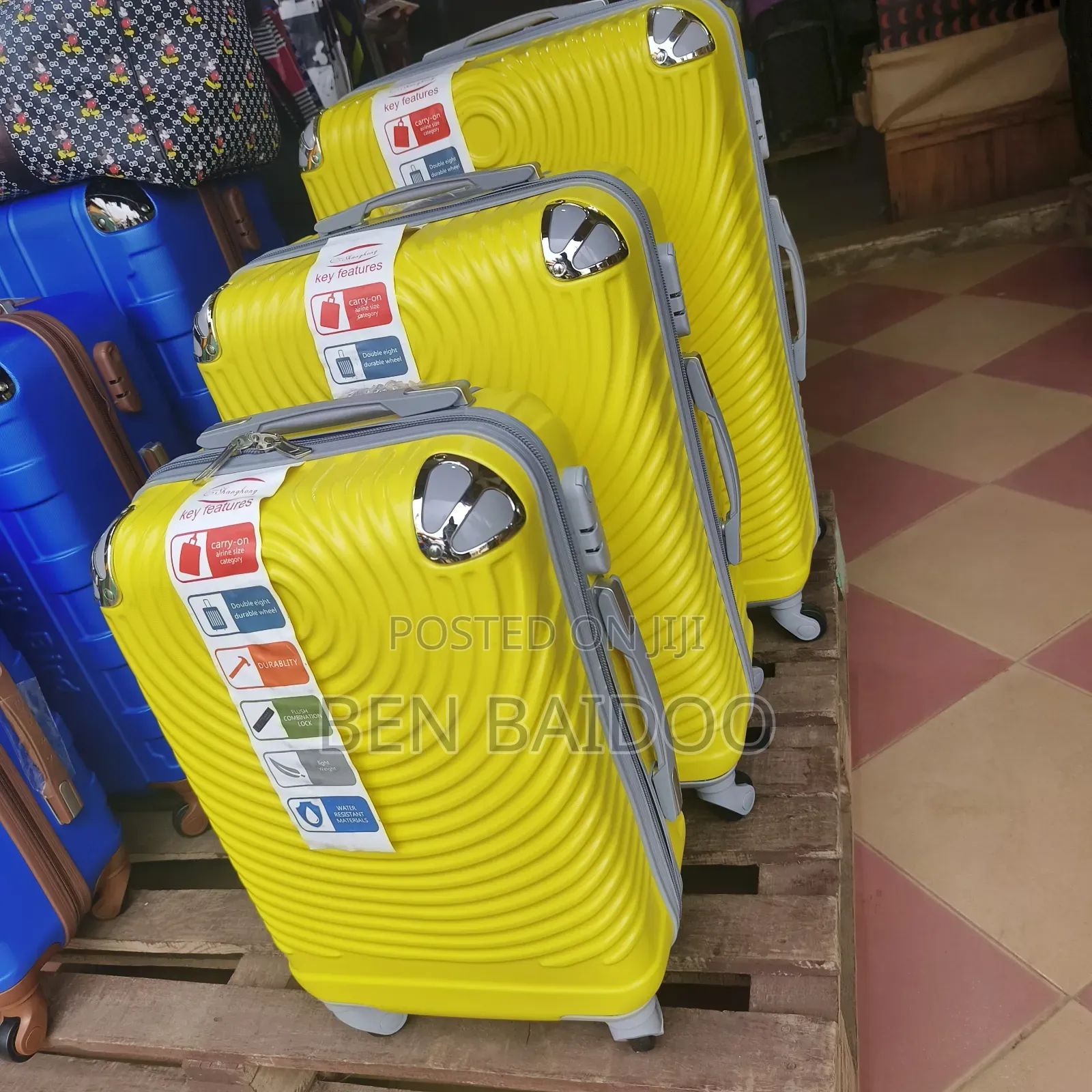 Travelling Suitcase (Original Brand)