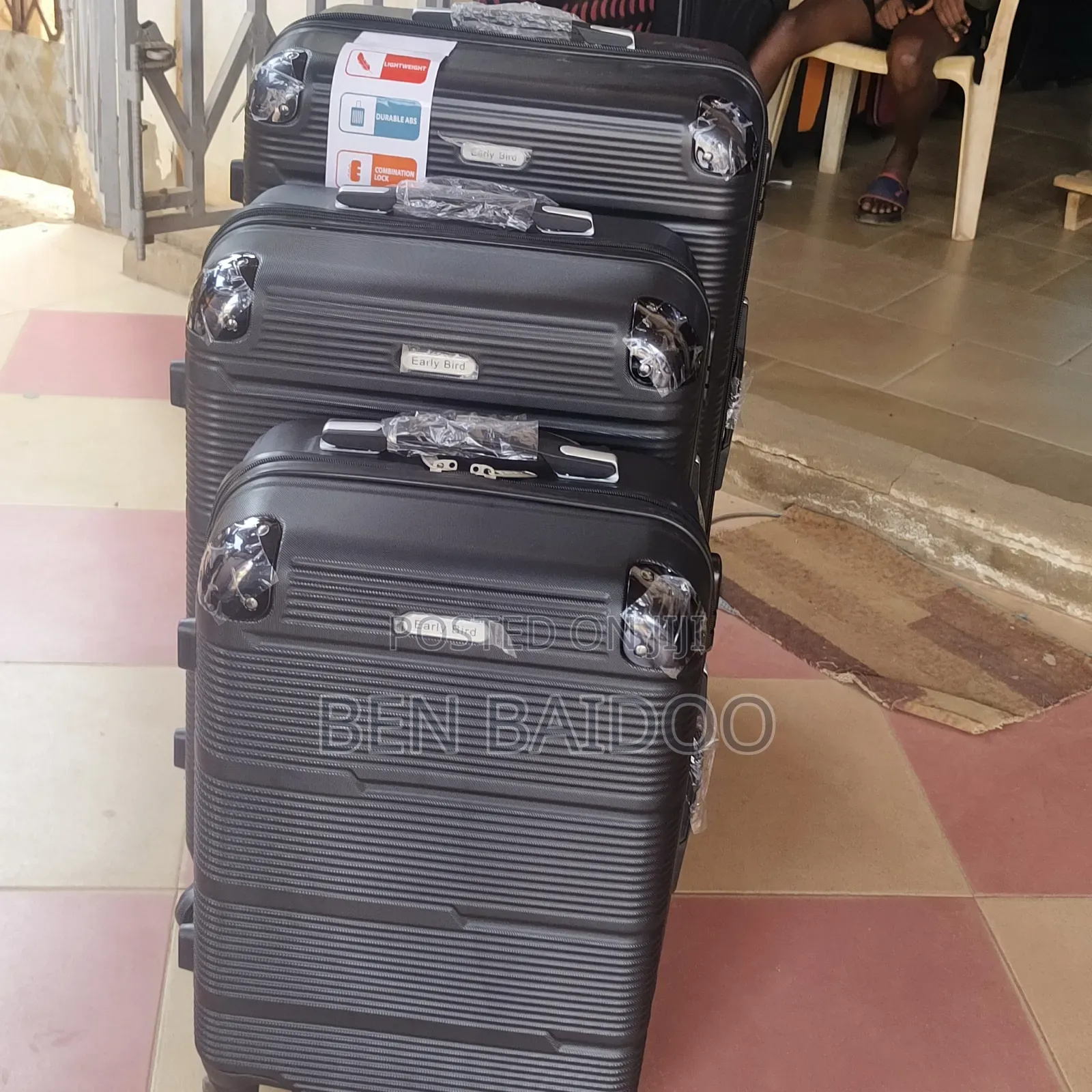 Travelling Suitcase (Original Brand)