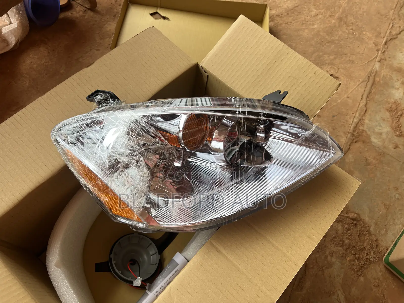 Altima 2005 Headlight Pair