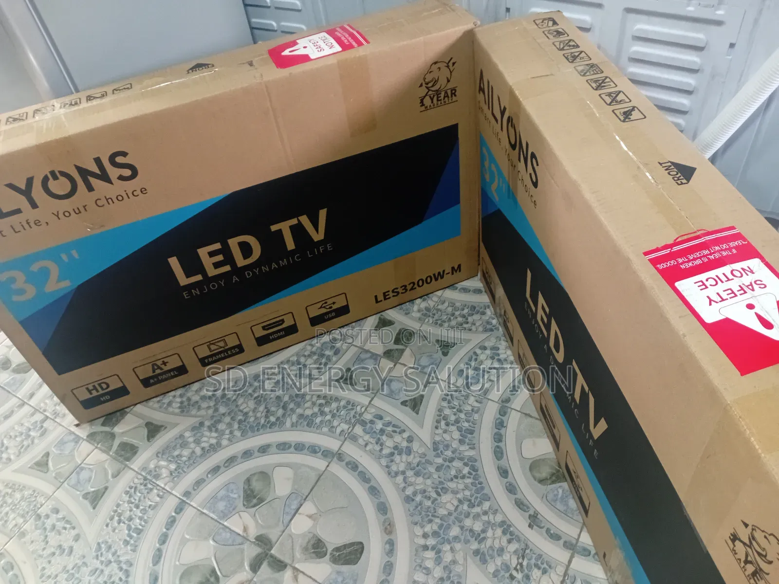 Fantastic Ailyons 32inches Les3200w-M Smart Life