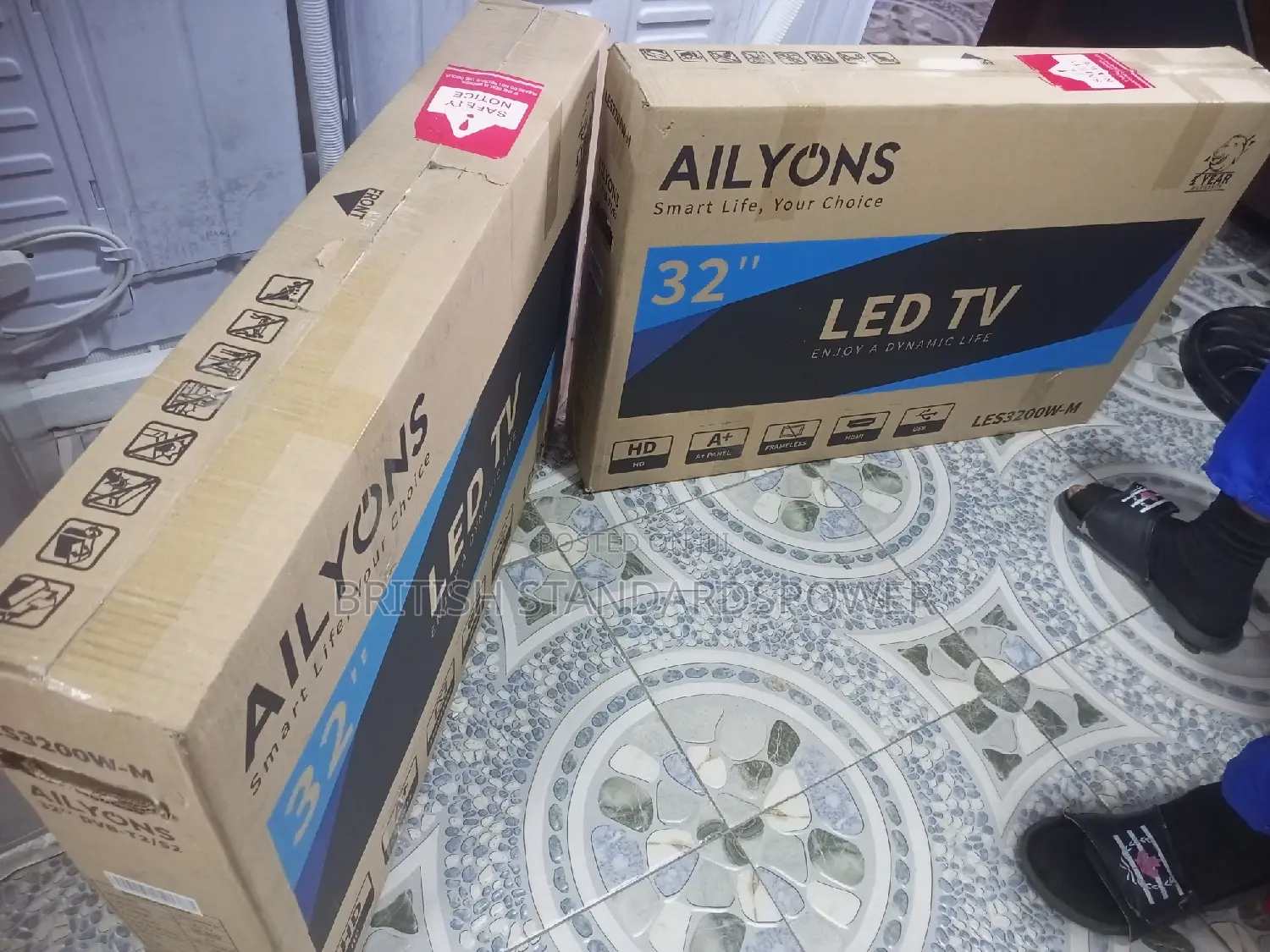 Blissful Ailyons Les3200w-M Digital Led Tv 32 Inches Tv