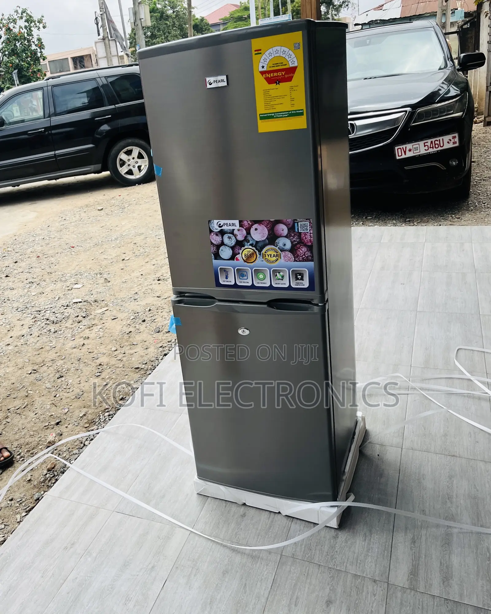 Extremely Chilling Pearl Pf -217b -1a Electric Refrigerator.