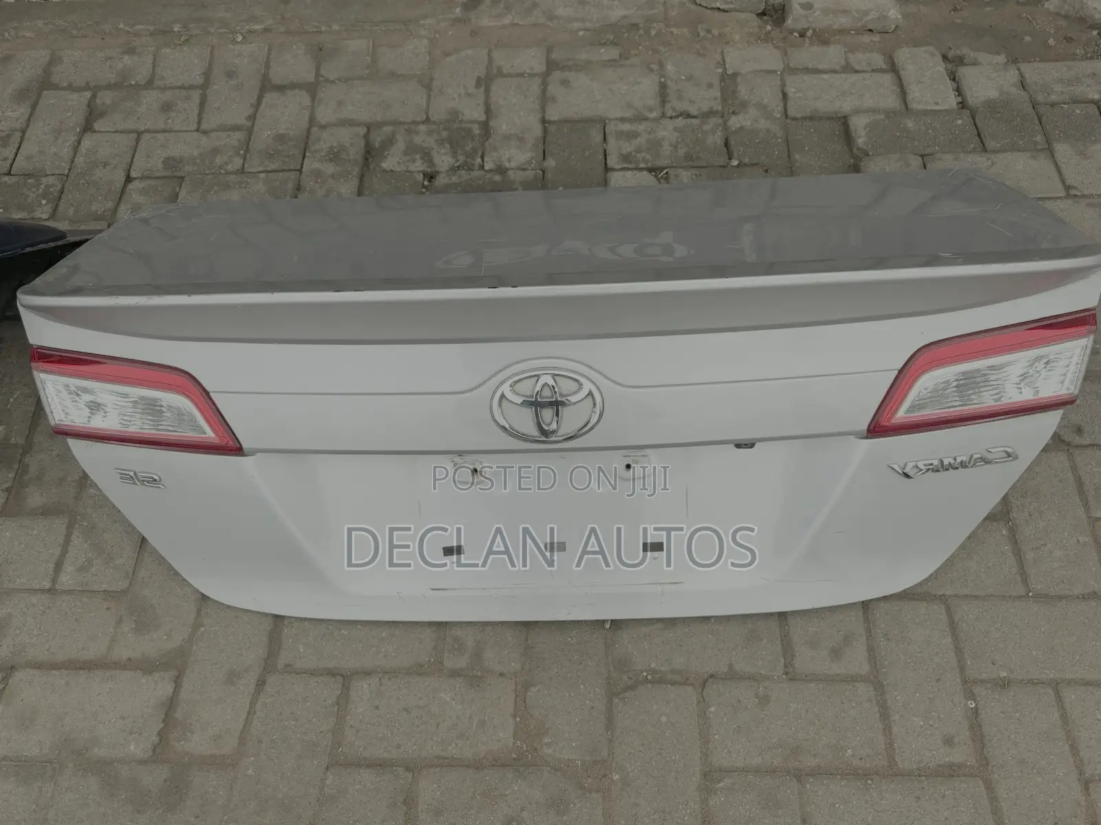 2012-14 Toyota Camry Complete Trunk Lid W/Rear View Camera