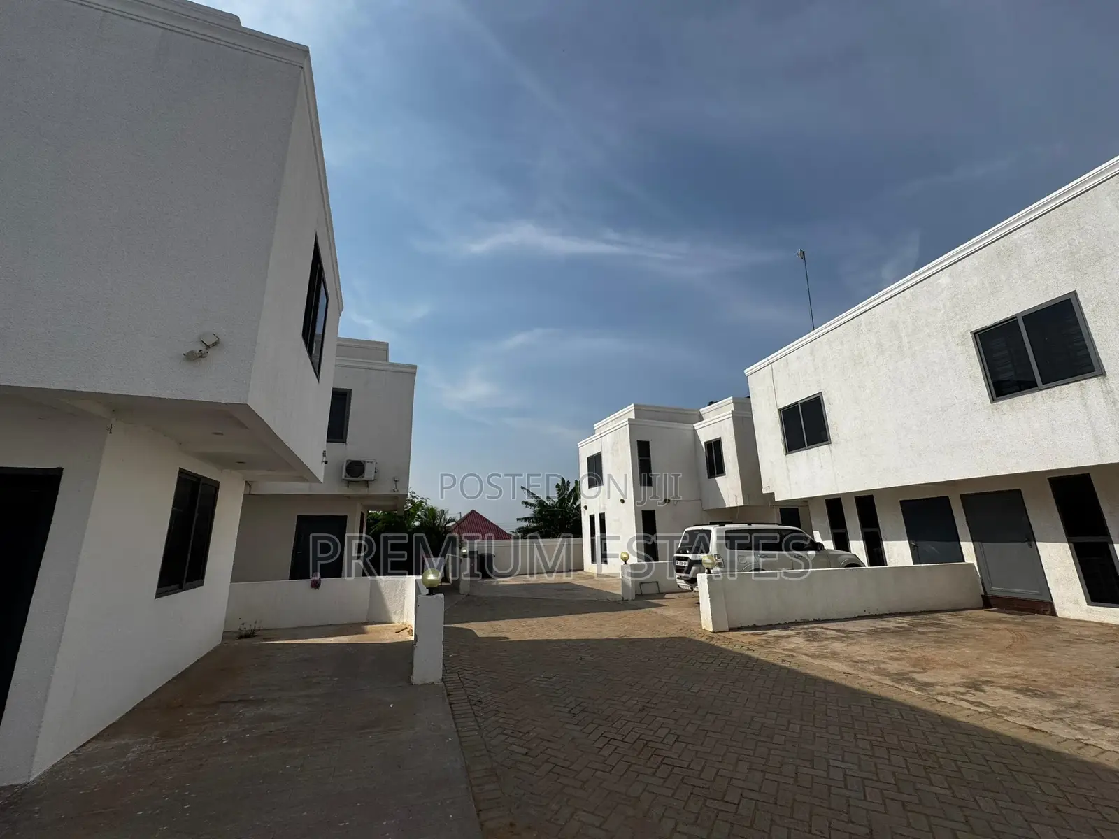 2bdrm House in School Junction for rent
