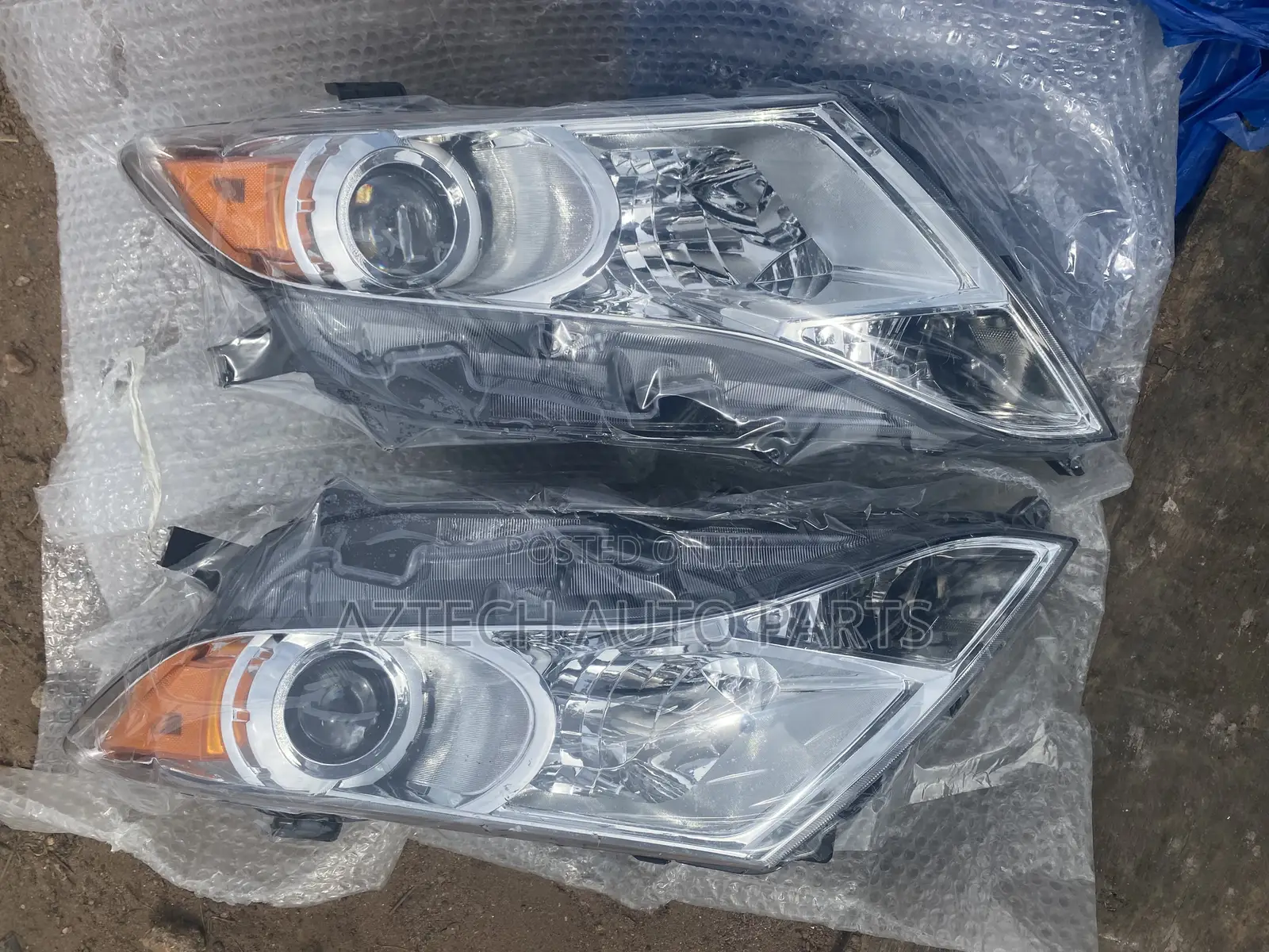 Venza 2009 Headlights